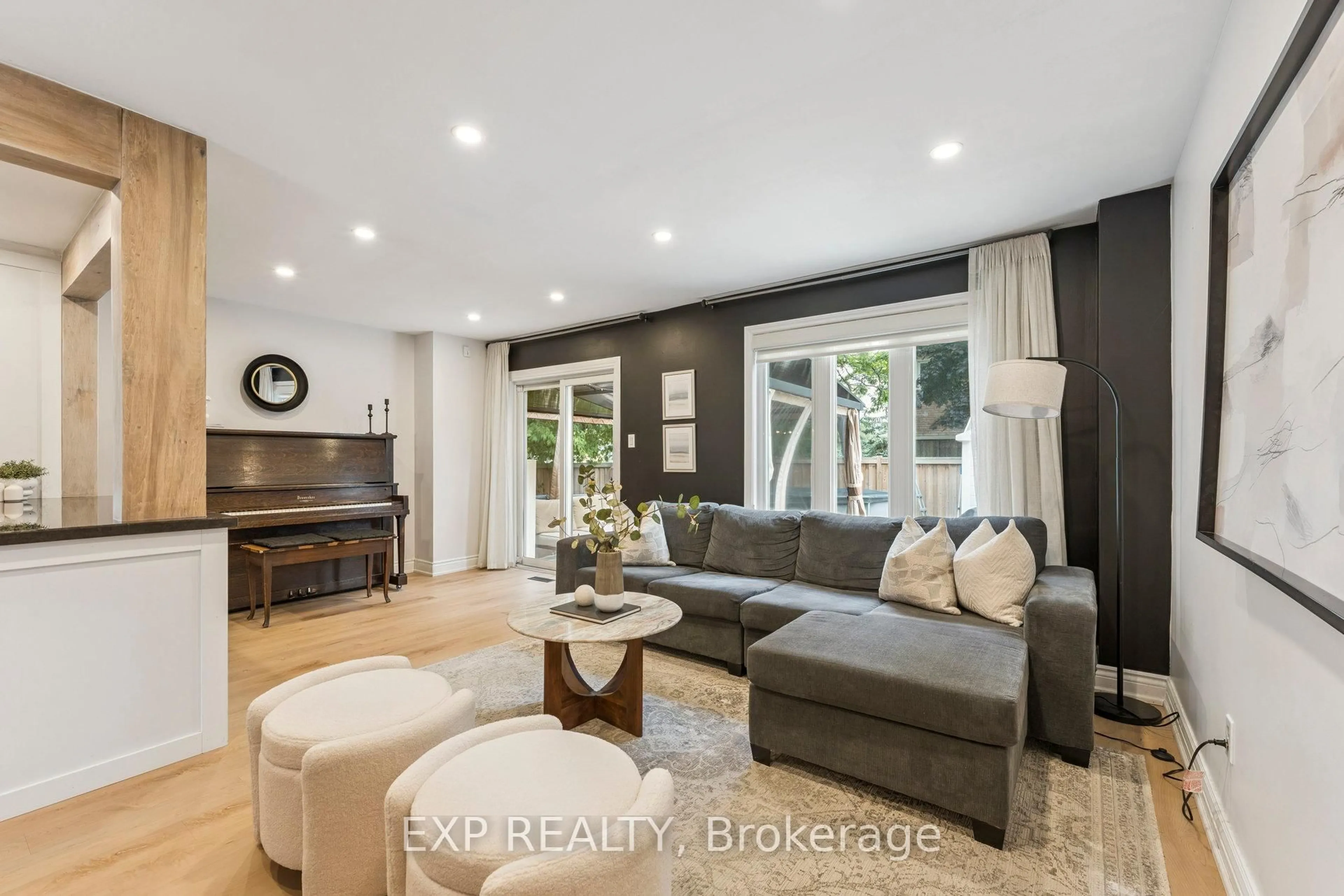 Living room with furniture, unknown for 29 Driftwood Cres, Brampton Ontario L6Z 2C3