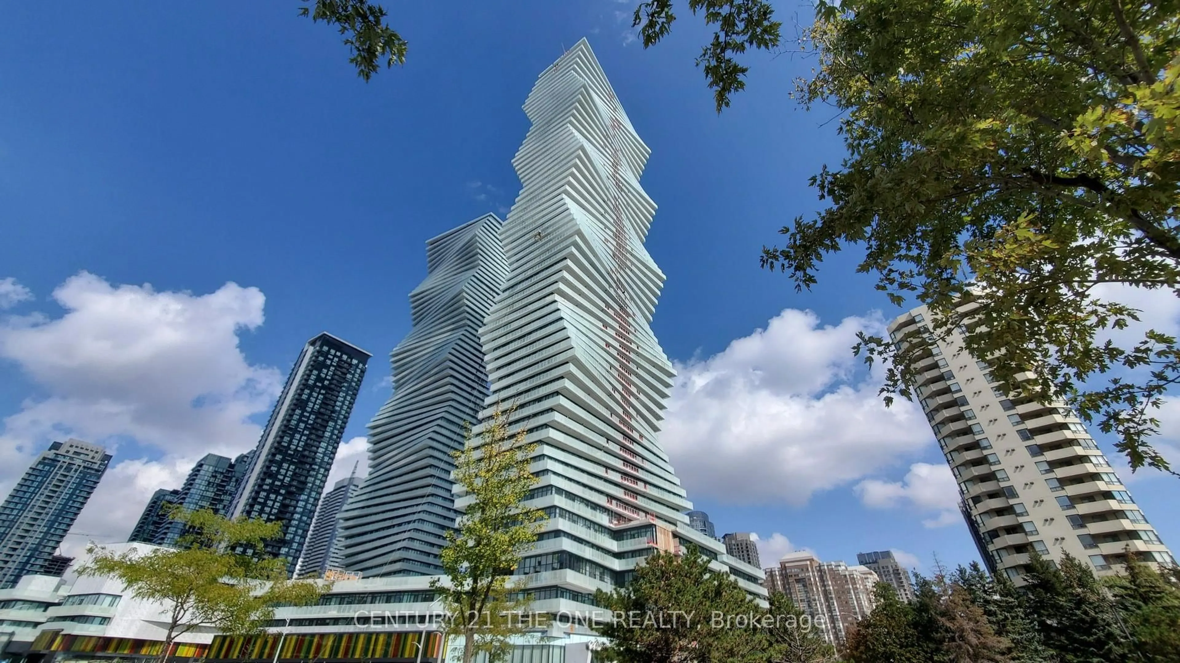 Indoor foyer for 3883 Quartz Rd #4803, Mississauga Ontario L5B 0M4
