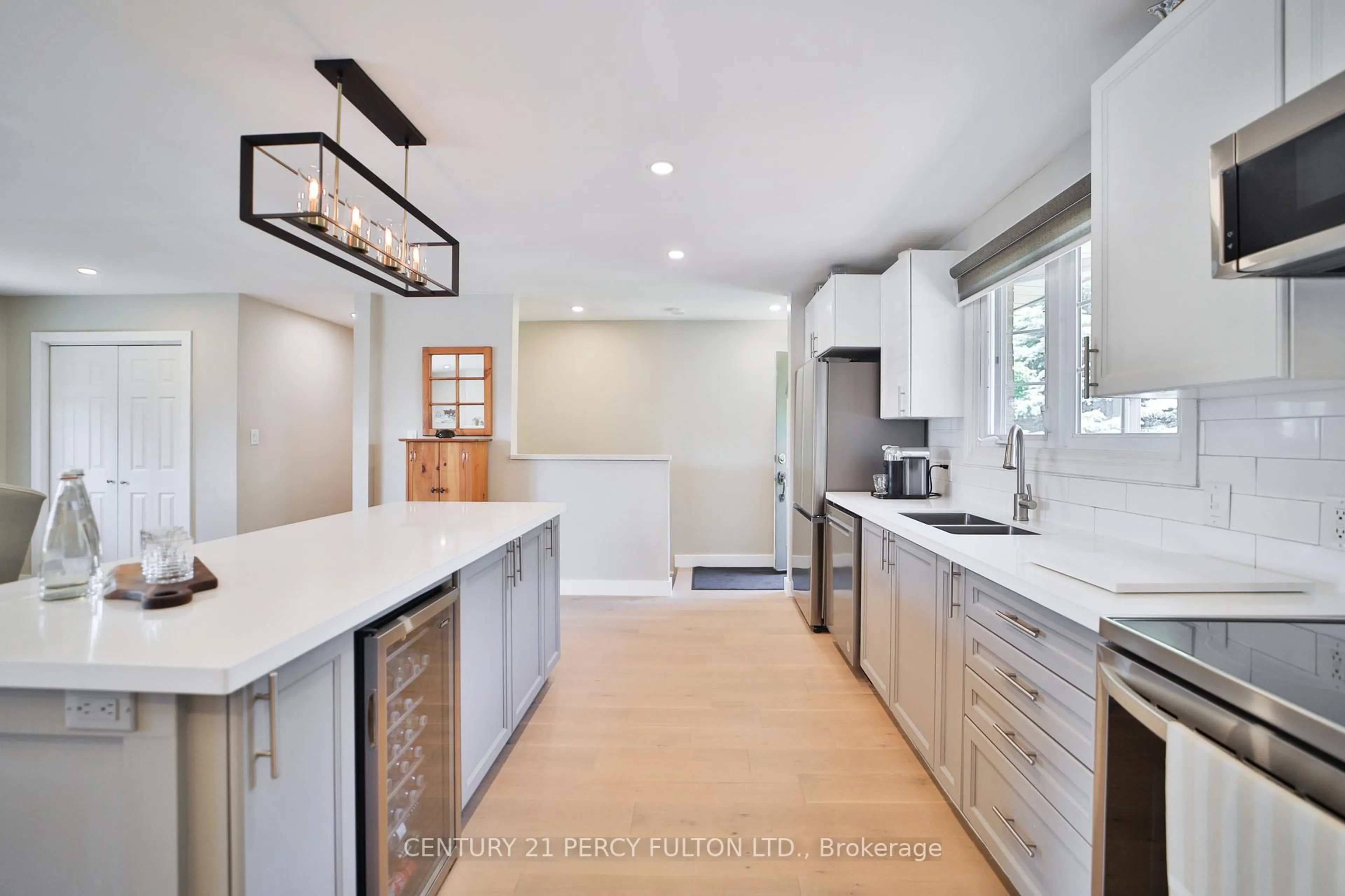 Contemporary kitchen, ceramic/tile floor for 1520 Rebecca St, Oakville Ontario L6L 1Z7