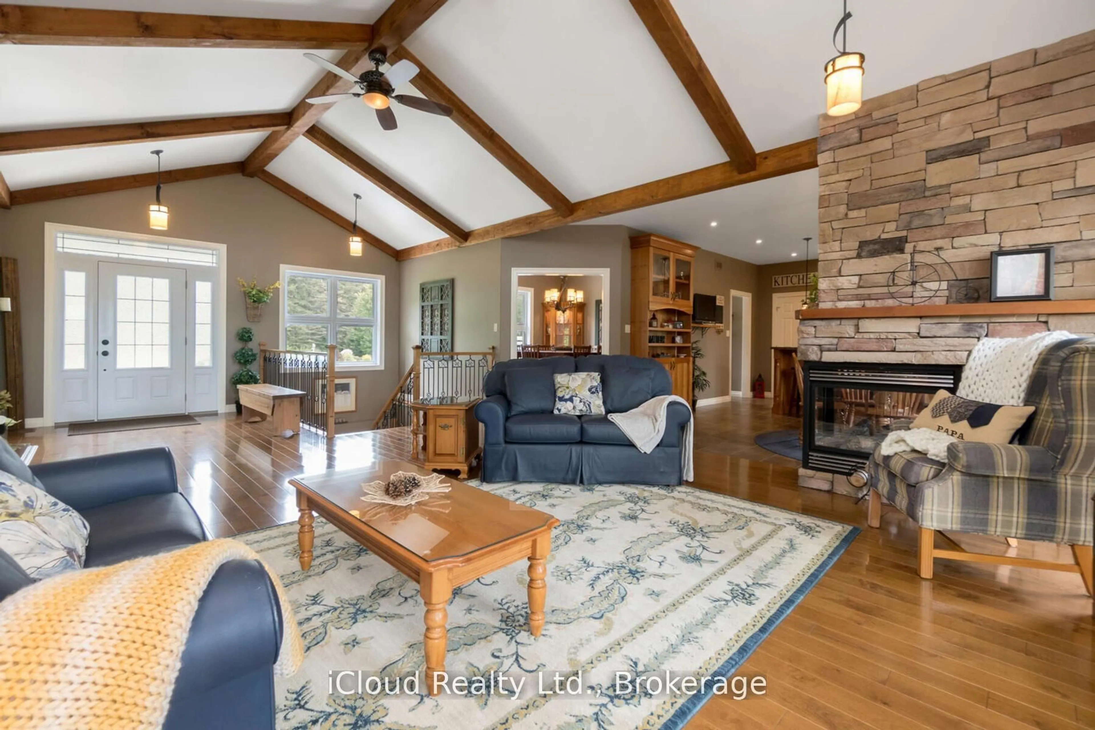 Living room with furniture, unknown for 20341 St Andrews Rd, Caledon Ontario L7K 2E6