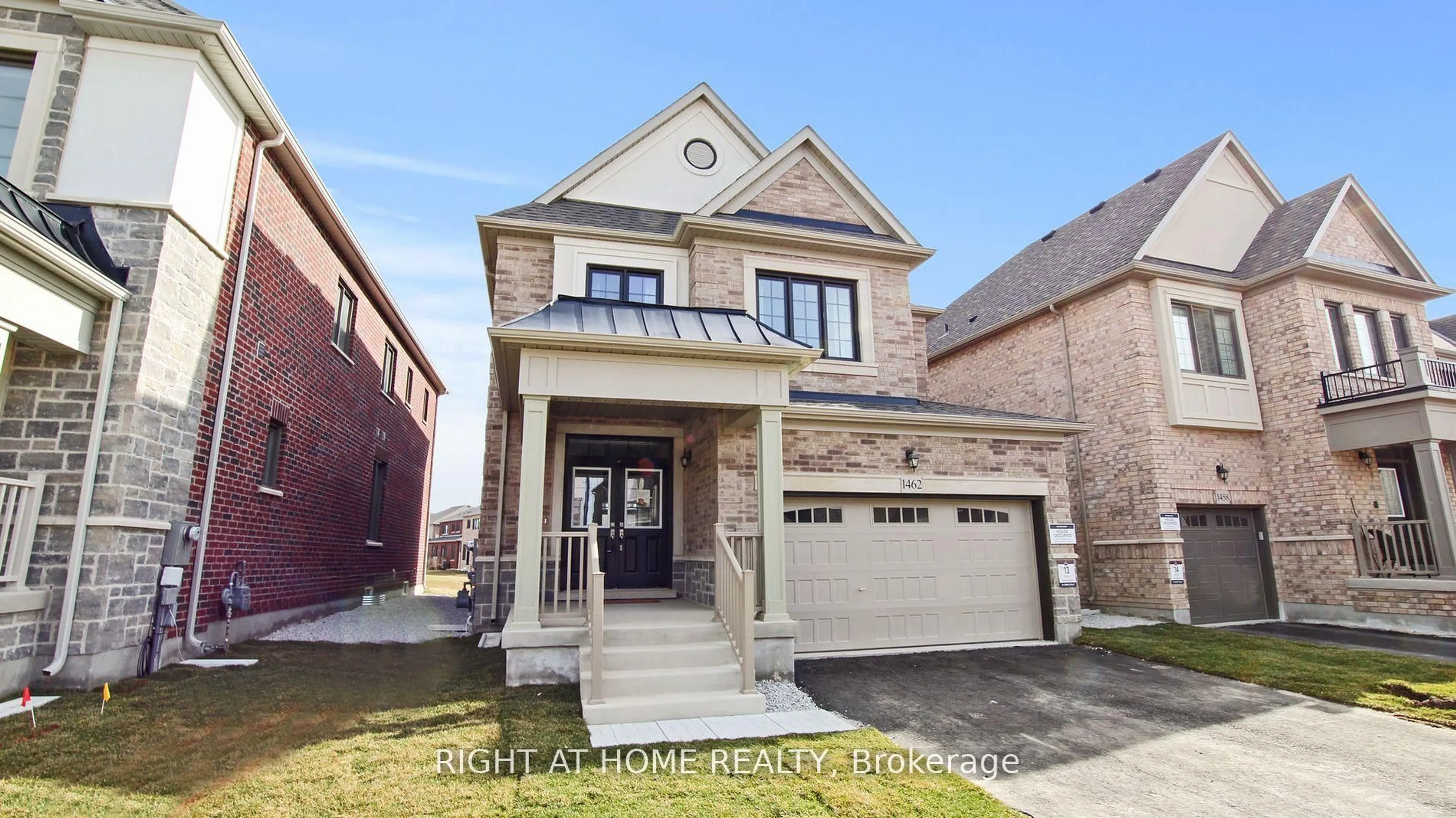 Home with brick exterior material, street for 1462 Kitchen Crt, Milton Ontario L9E 1Y8