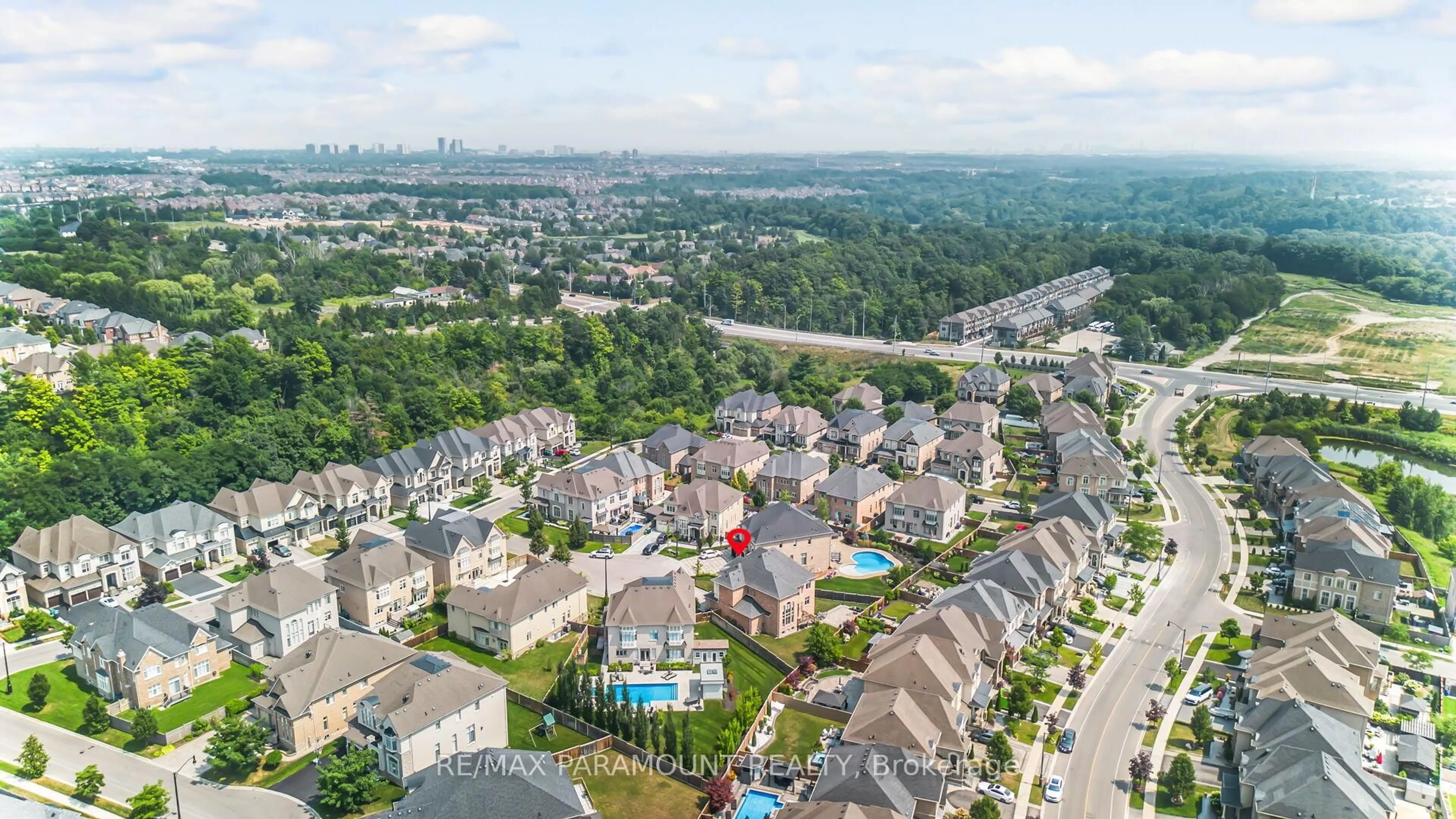 A pic from outside/outdoor area/front of a property/back of a property/a pic from drone, city buildings view from balcony for 8 Accolade Crt, Brampton Ontario L6X 2X4