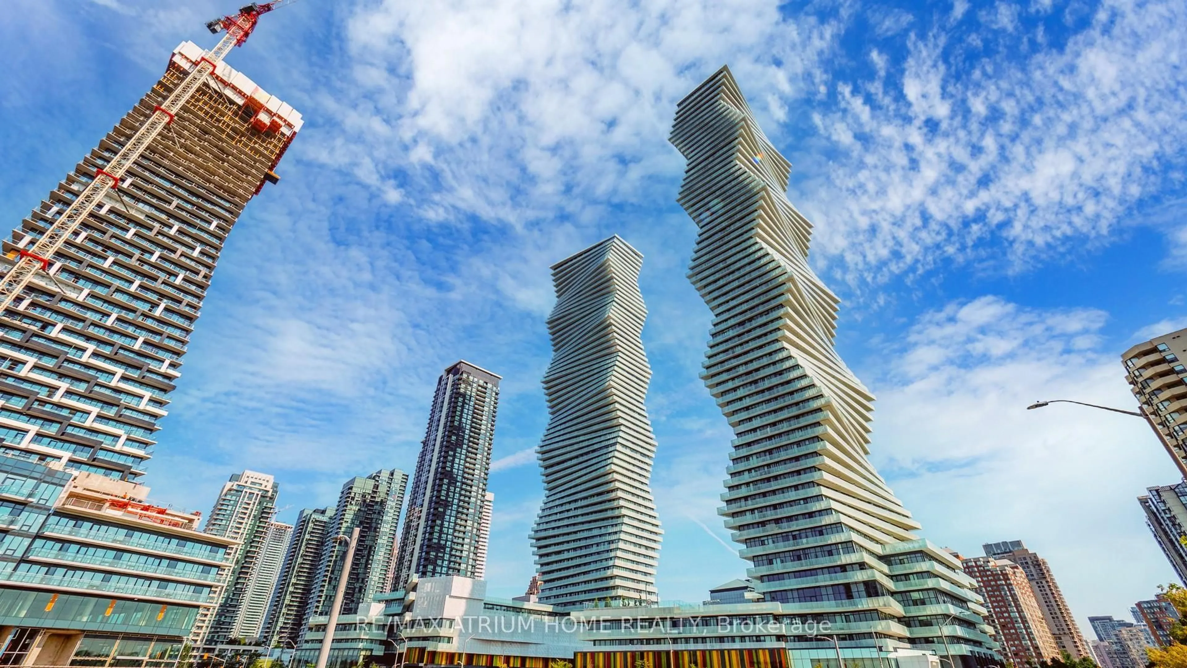 Unknown for 3900 Confederation Pkwy #2503, Mississauga Ontario L5B 0M3
