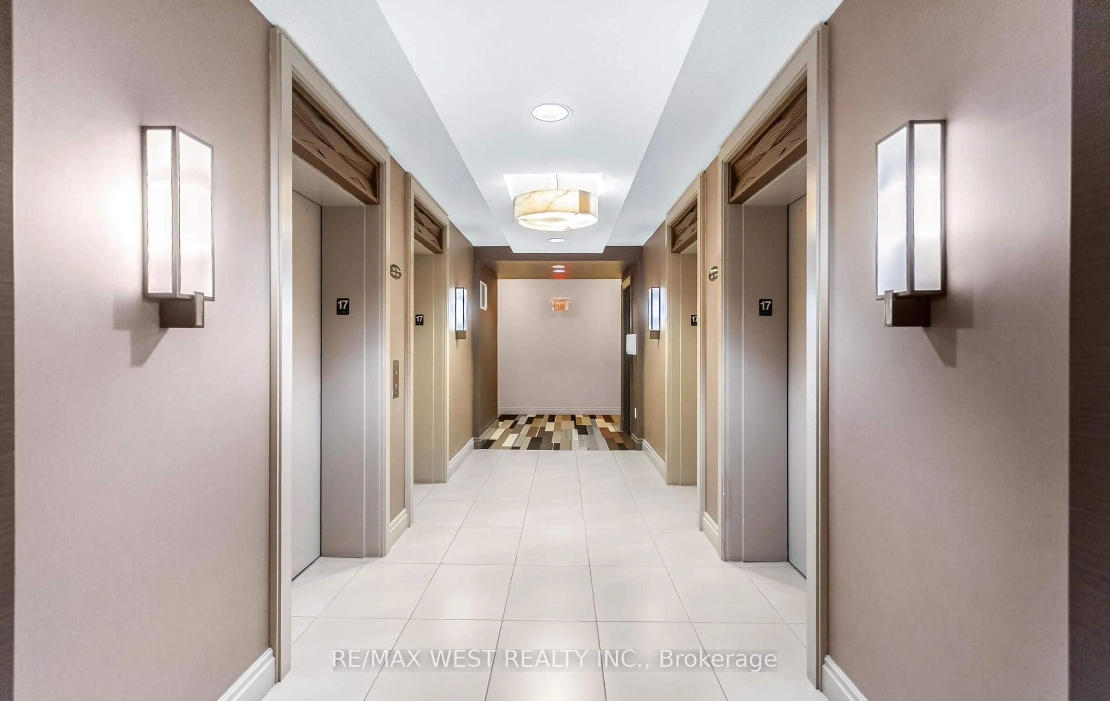 Indoor foyer for 385 Prince Of Wales Dr #1709, Mississauga Ontario L5B 0A1