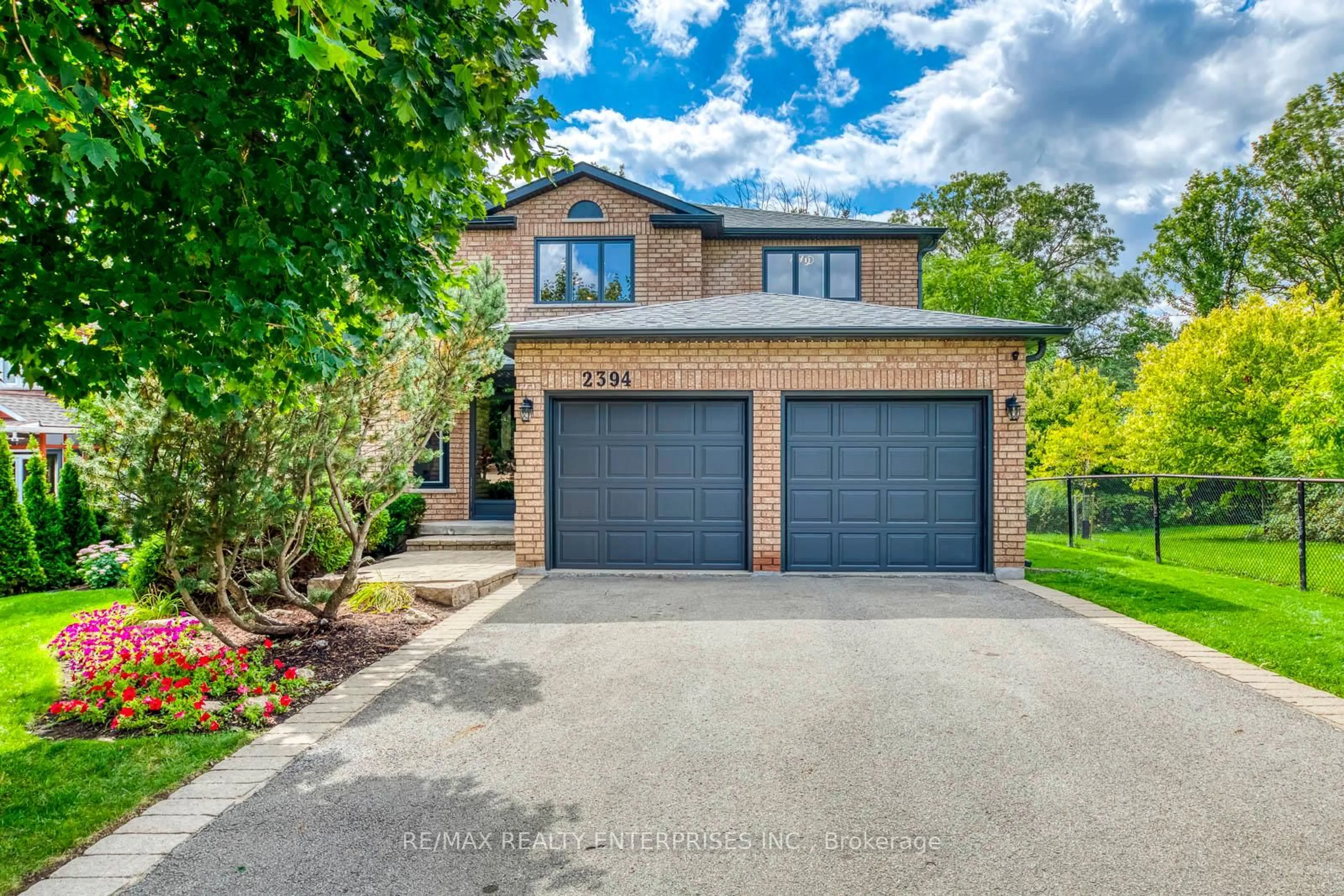 Home with brick exterior material, street for 2394 Wynten Way, Oakville Ontario L6J 7K9