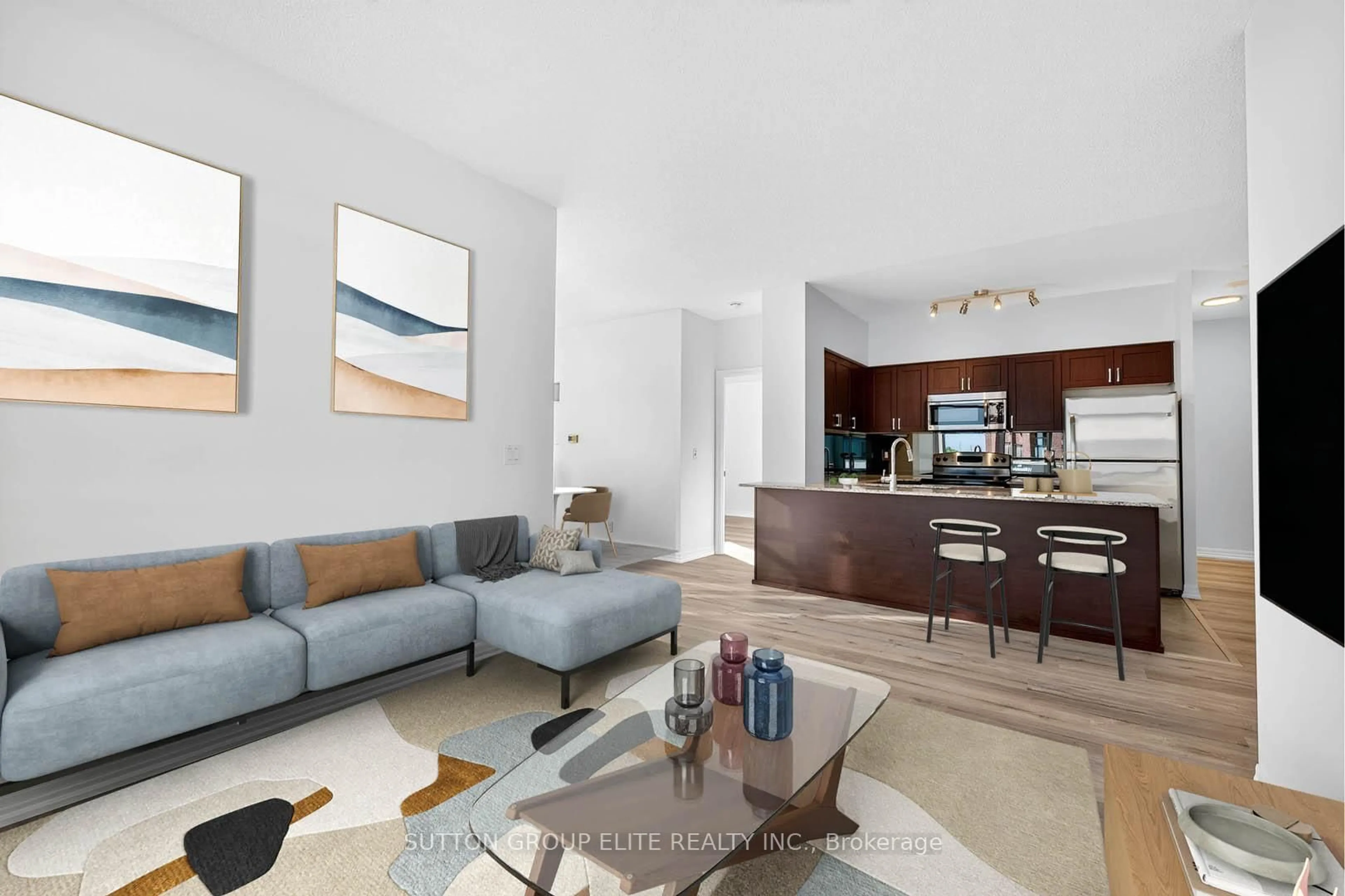 Living room with furniture, unknown for 1940 Ironstone Dr #310, Burlington Ontario L7L 0E4