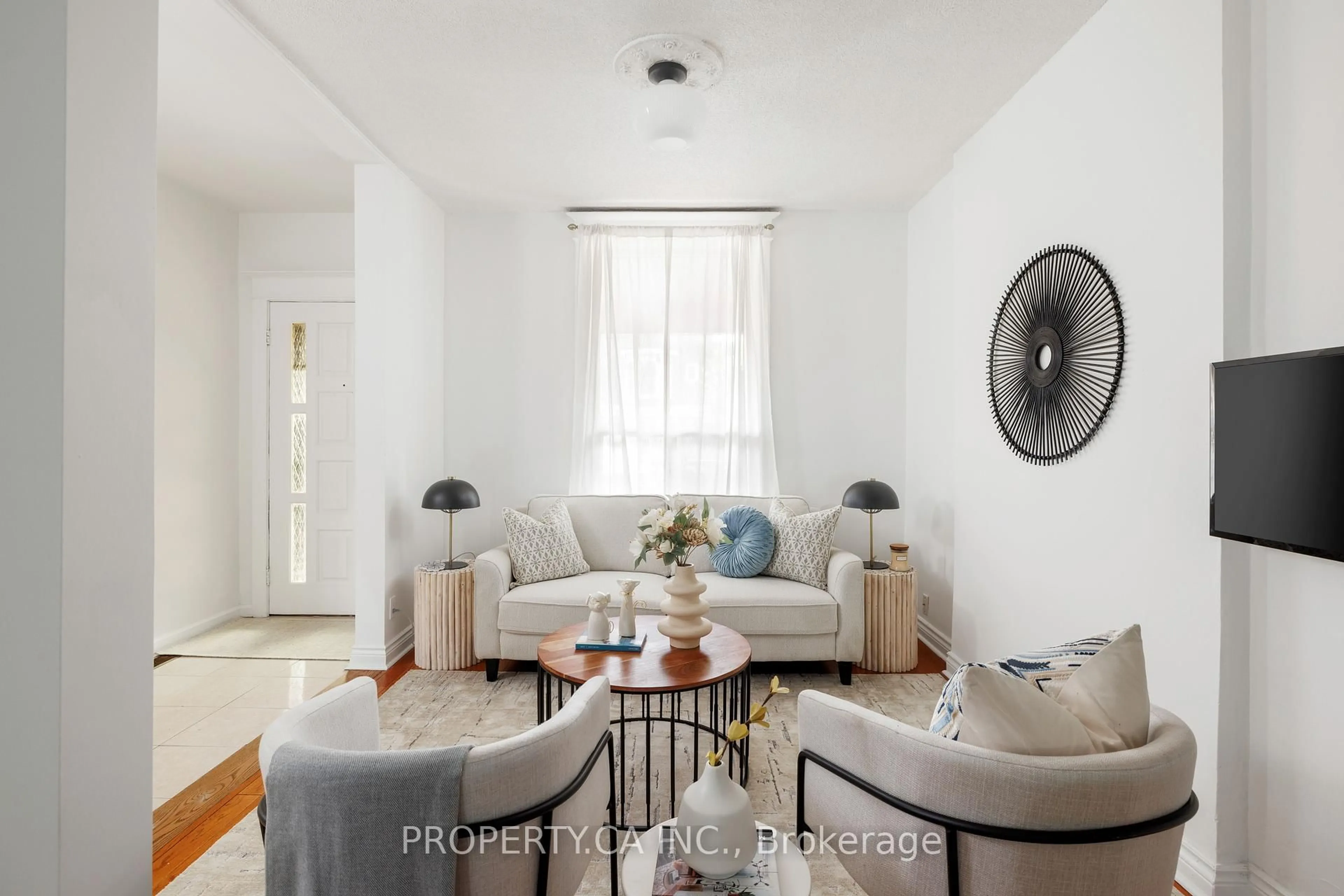 Living room with furniture, unknown for 304 Wallace Ave, Toronto Ontario M6P 3N4
