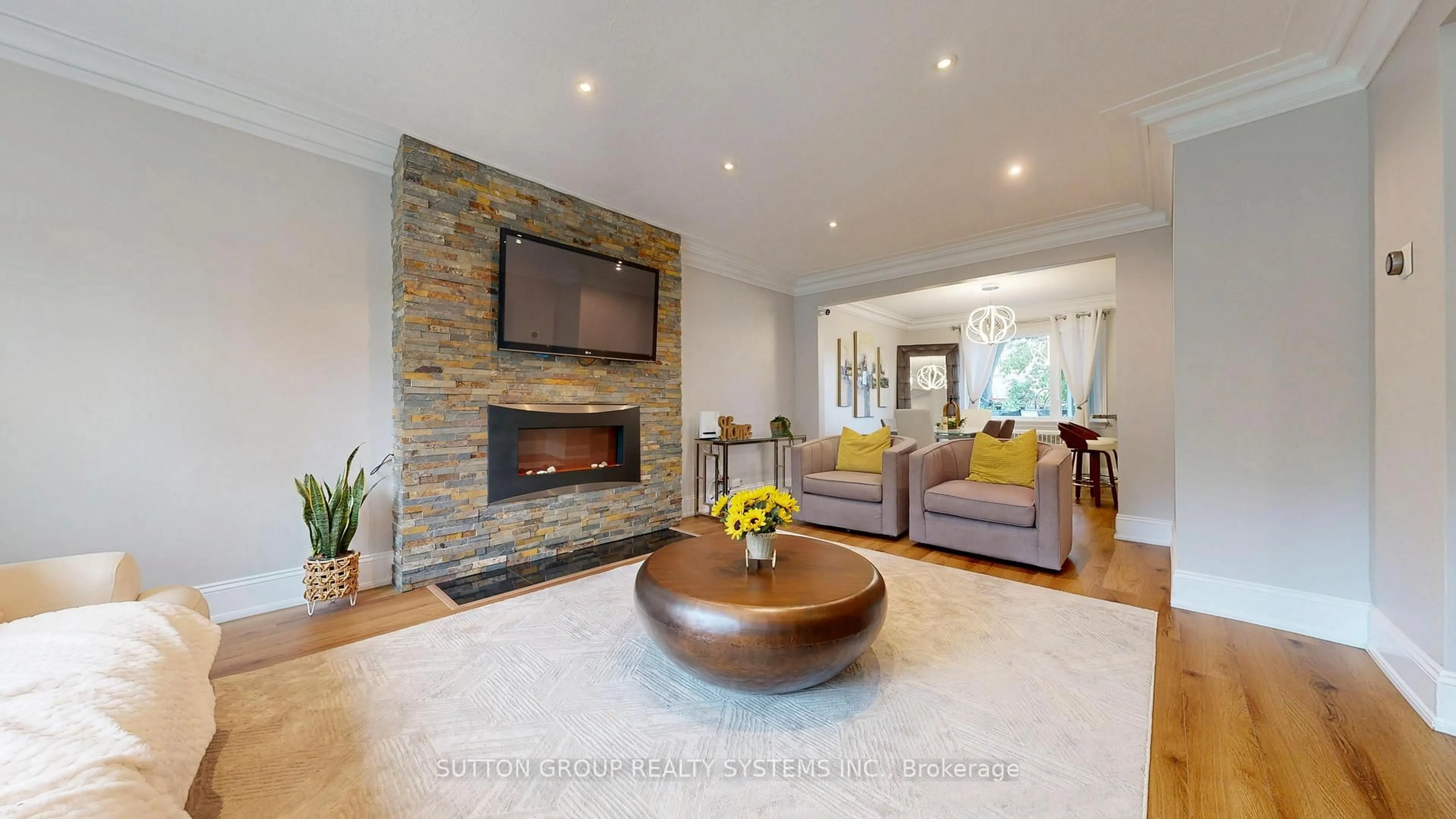 Living room with furniture, unknown for 29 Pearen St, Toronto Ontario M6M 4T4