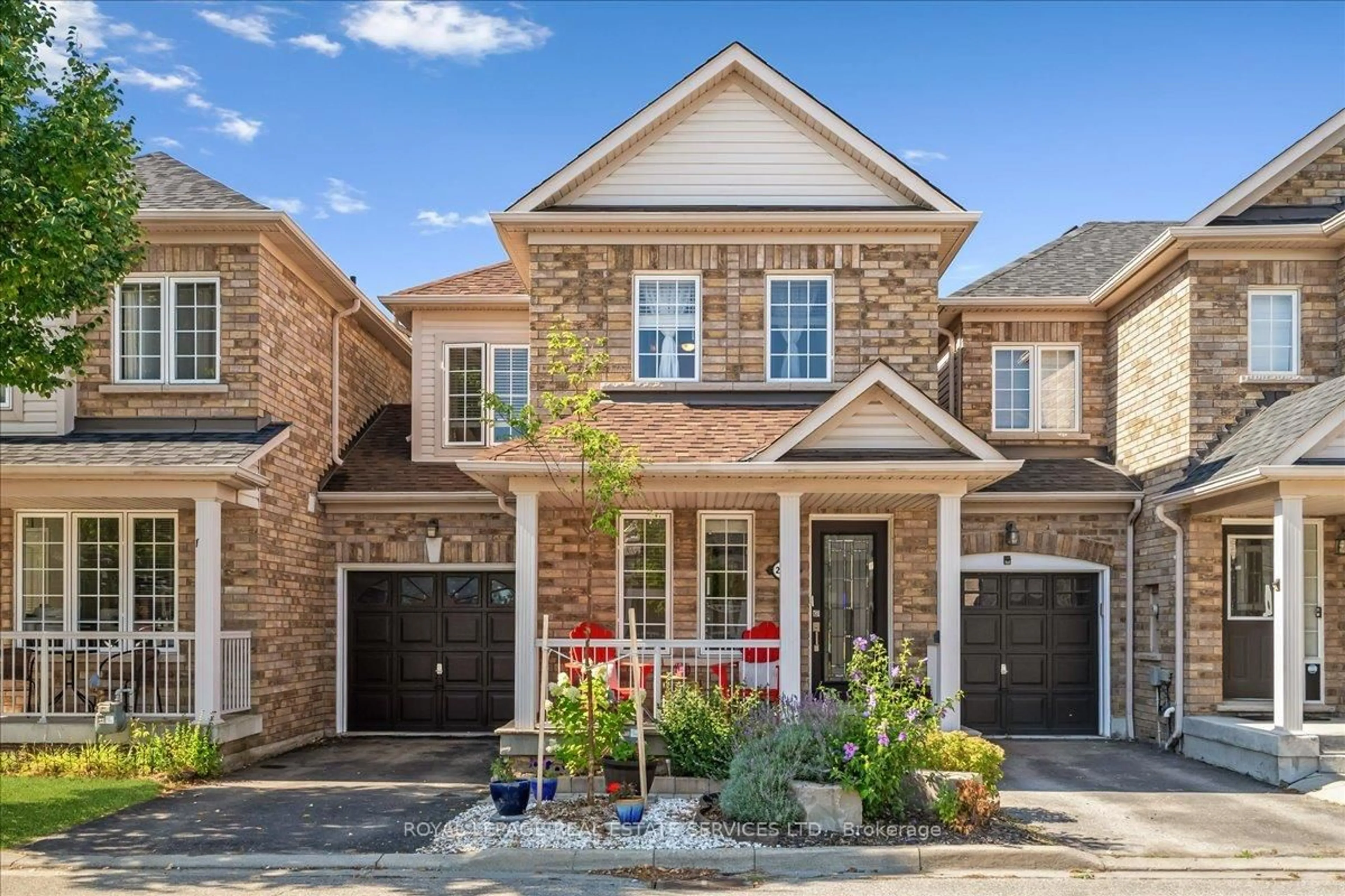 Home with brick exterior material, street for 2406 Curtis Rd, Burlington Ontario L7L 7M5