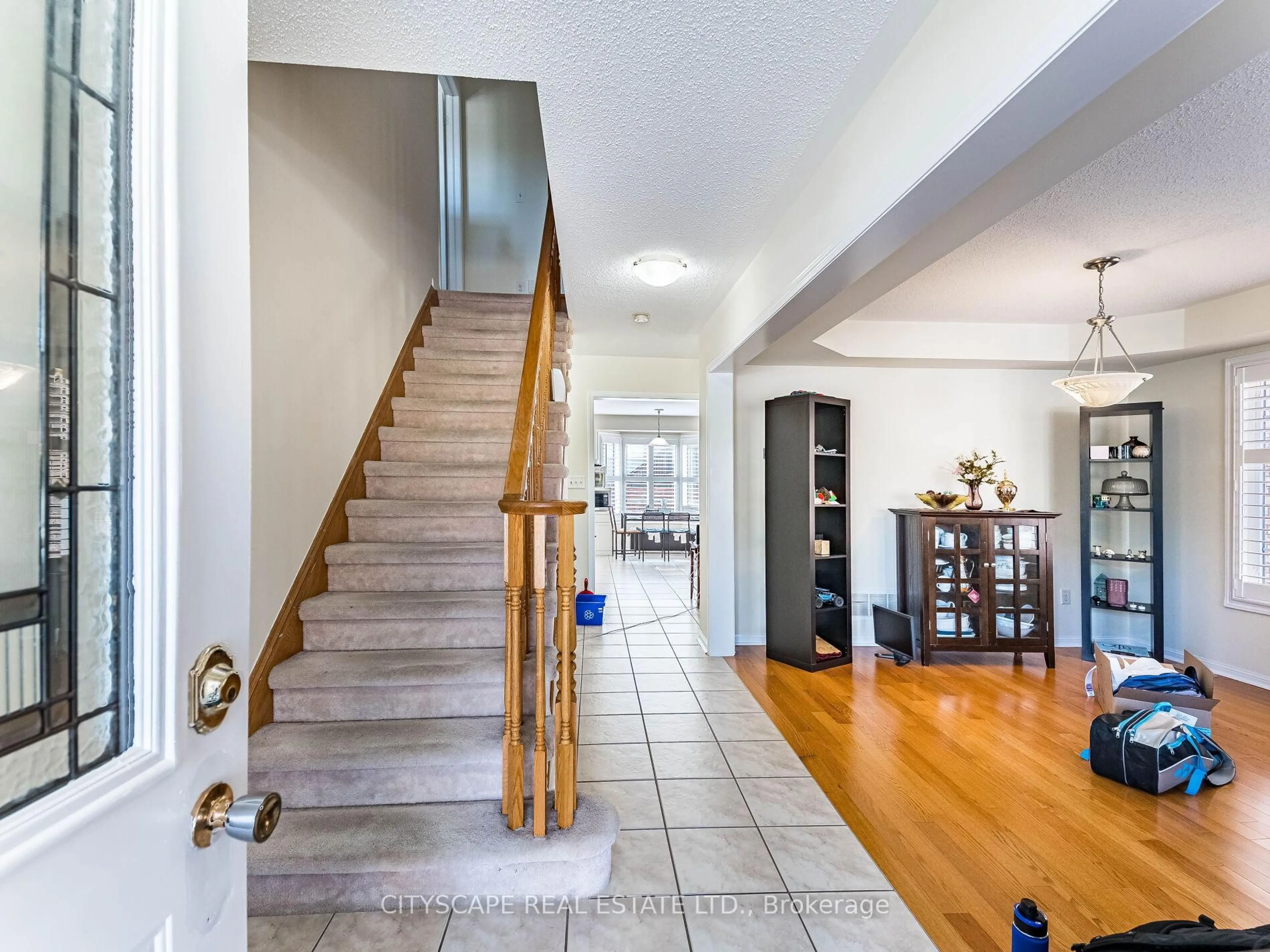 Indoor entryway for 1266 Clark Blvd, Milton Ontario L9T 6L1