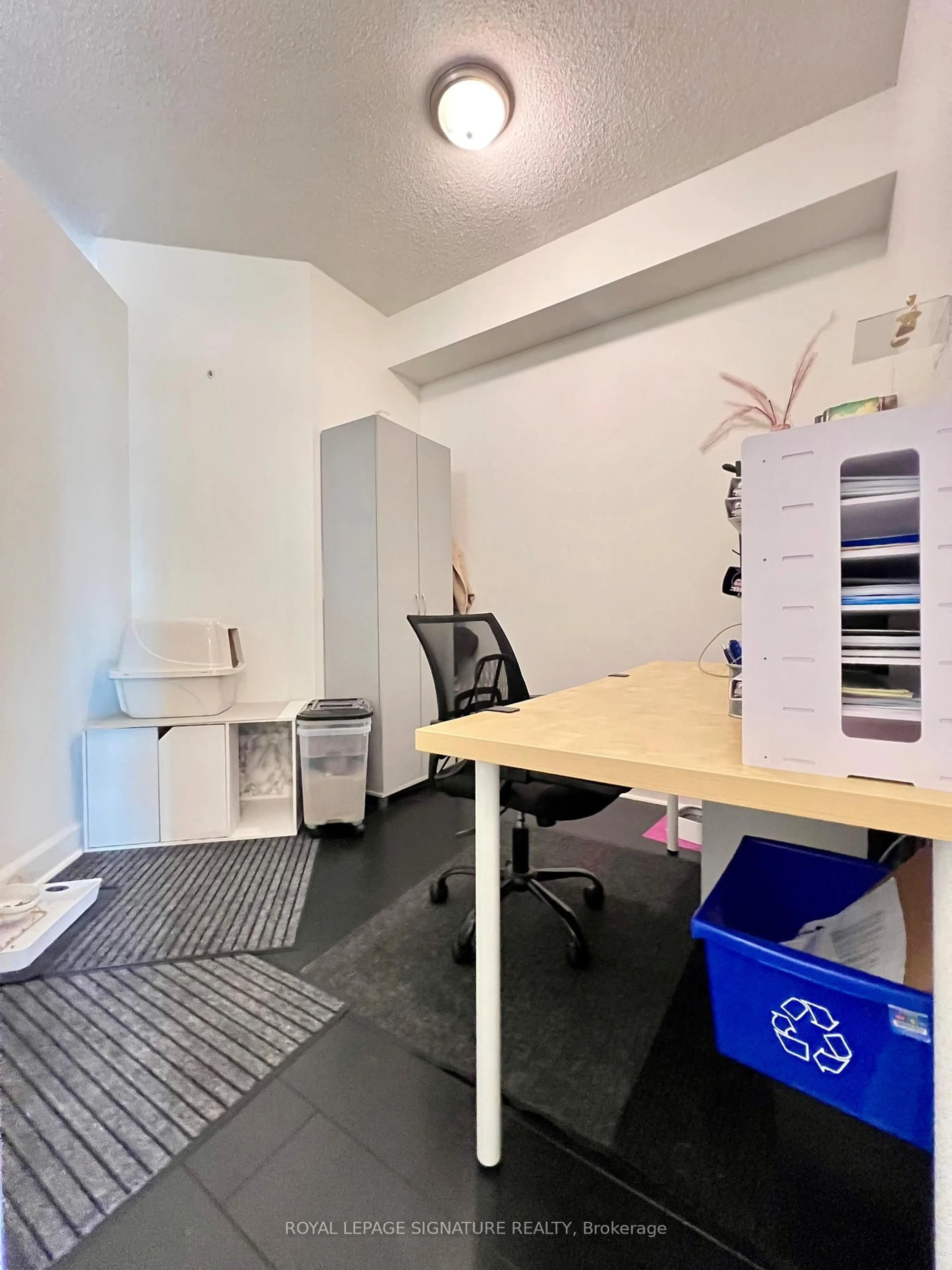 A pic of a room for 80 Absolute Ave #607, Mississauga Ontario L4Z 0A5