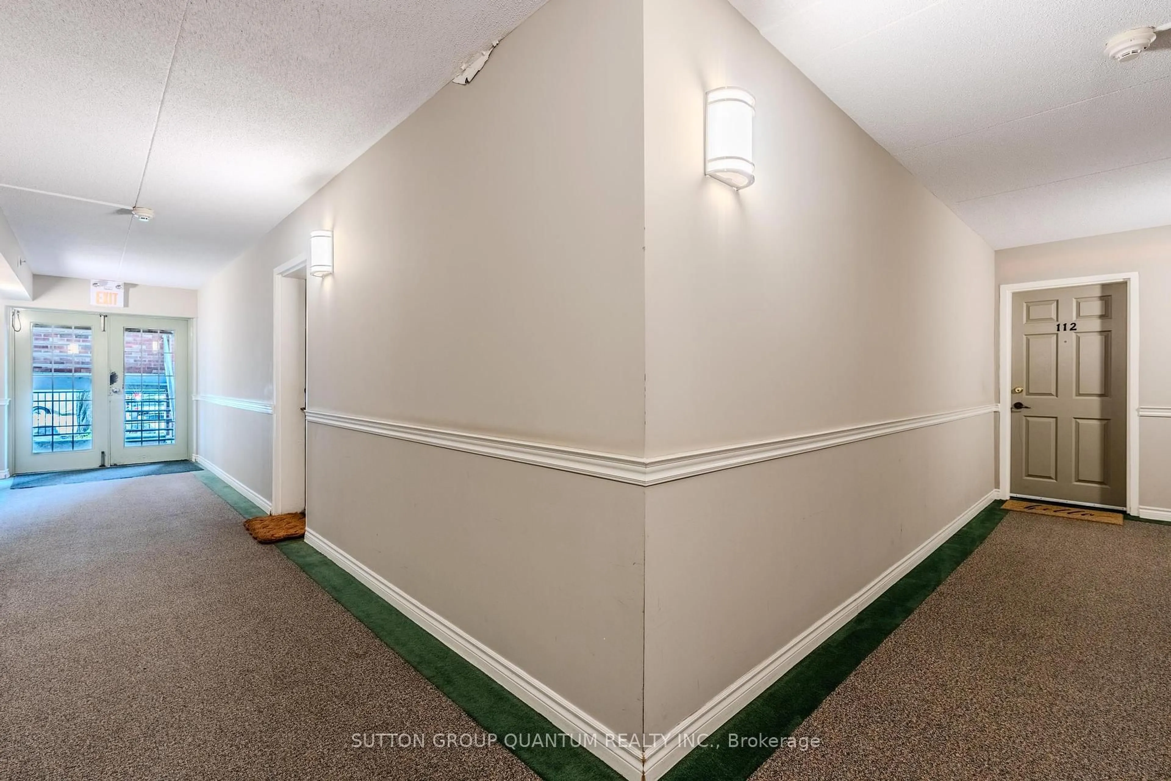 A pic of a room for 4013 Kilmer Dr #112, Burlington Ontario L7M 4M3