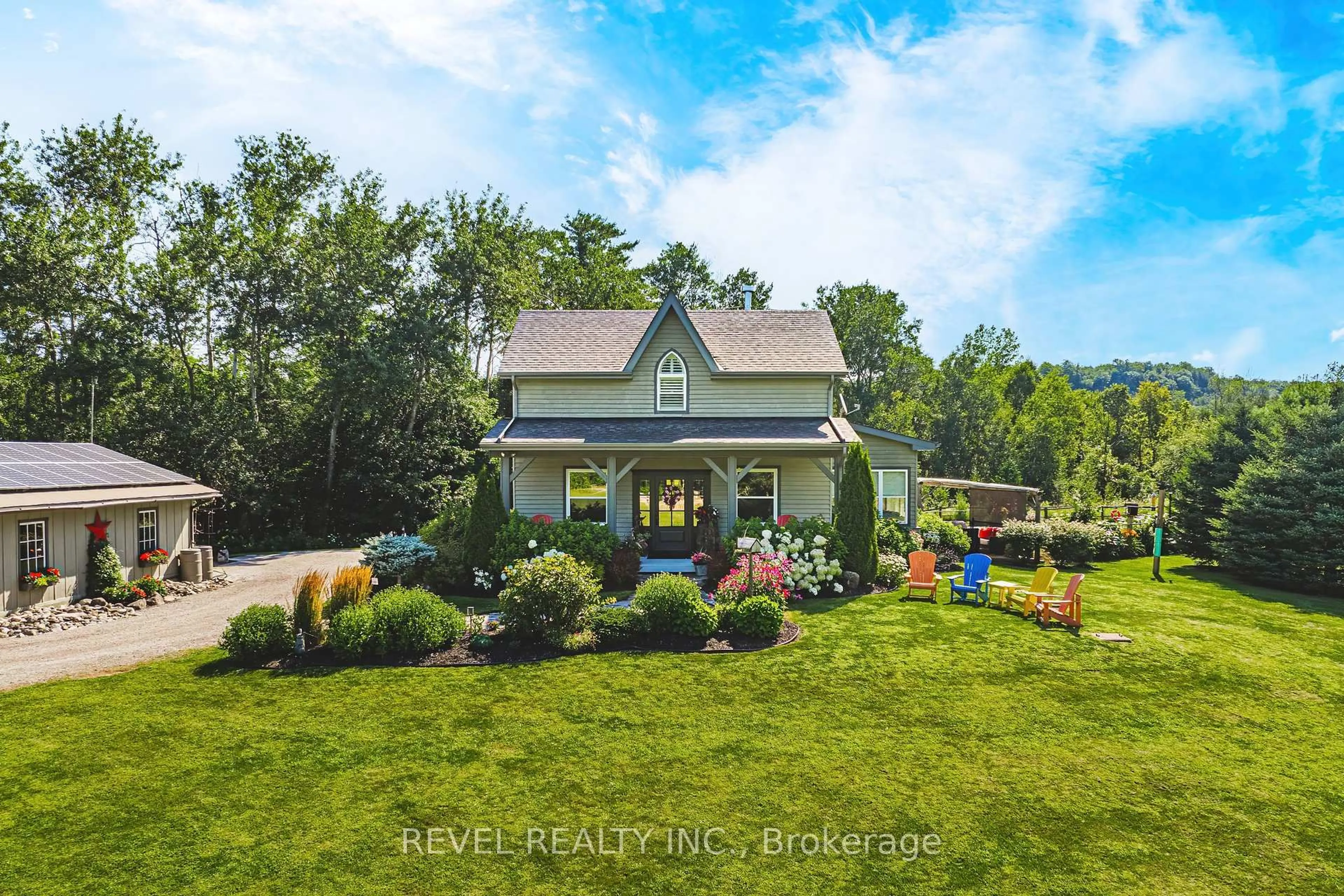 A pic from outside/outdoor area/front of a property/back of a property/a pic from drone, unknown for 8305 CANYON Rd, Milton Ontario L0P 1B0