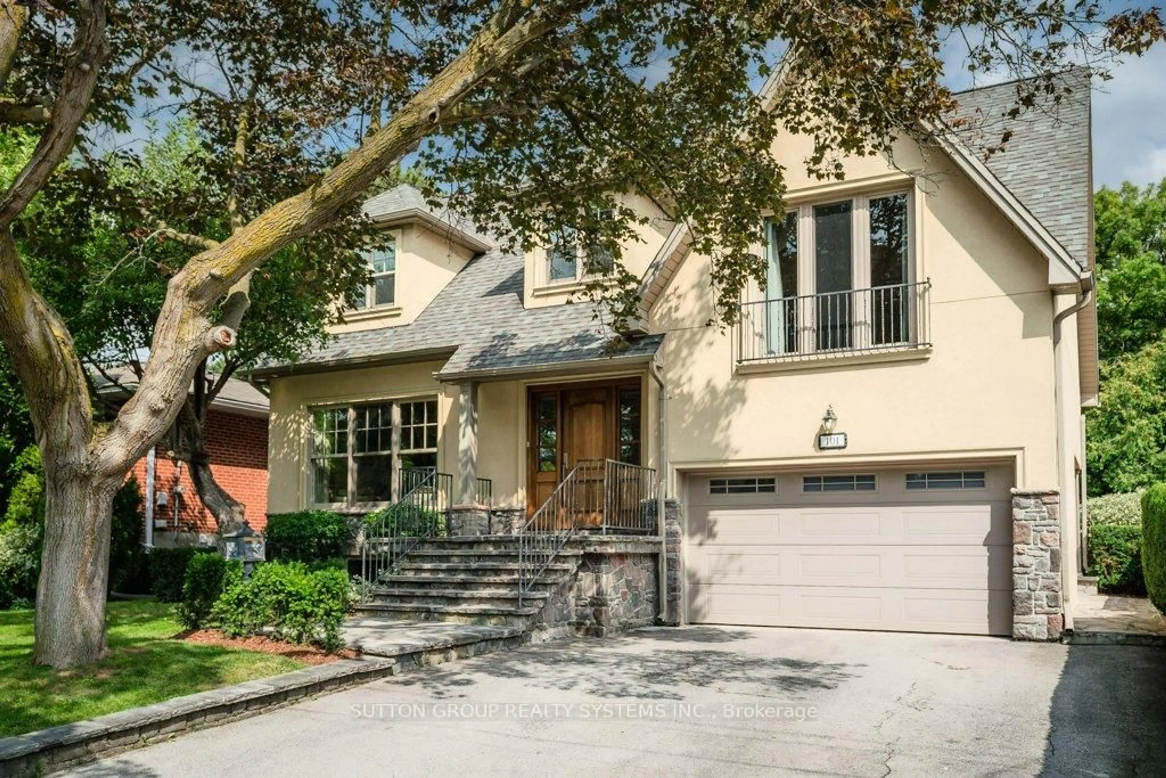 Home with brick exterior material, street for 101 Perry Cres, Toronto Ontario M9A 1K4