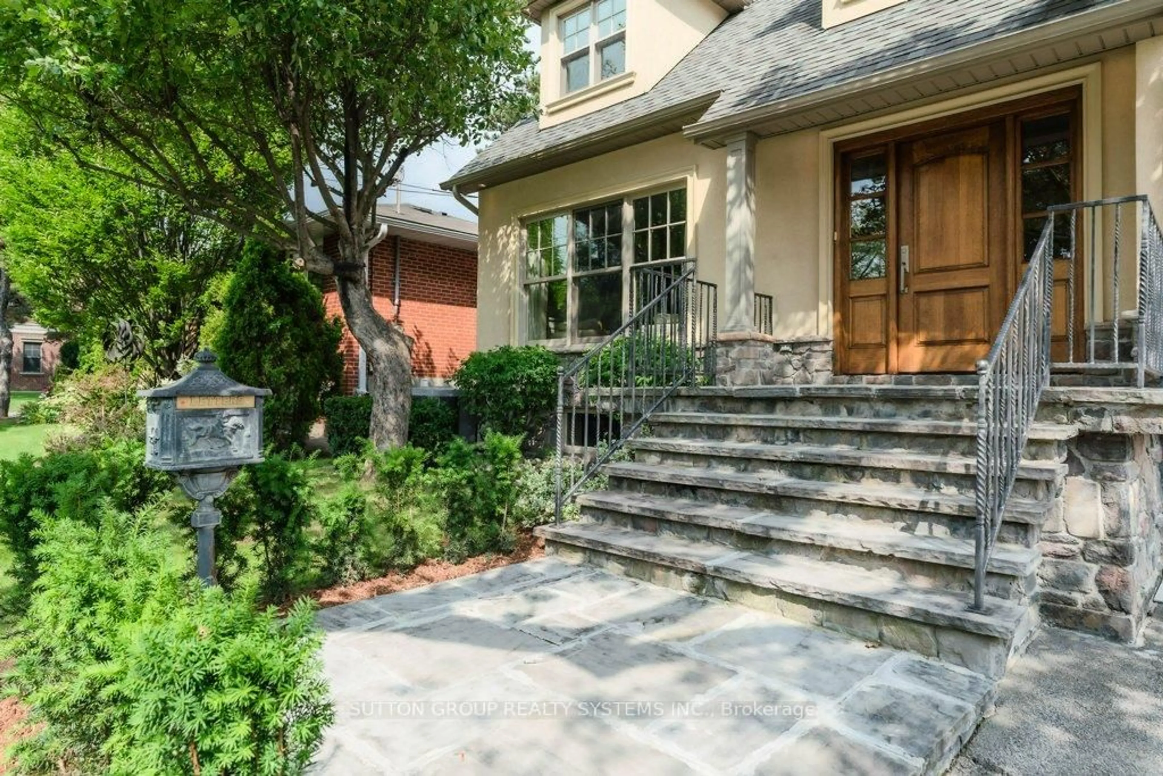 Home with brick exterior material, street for 101 Perry Cres, Toronto Ontario M9A 1K4