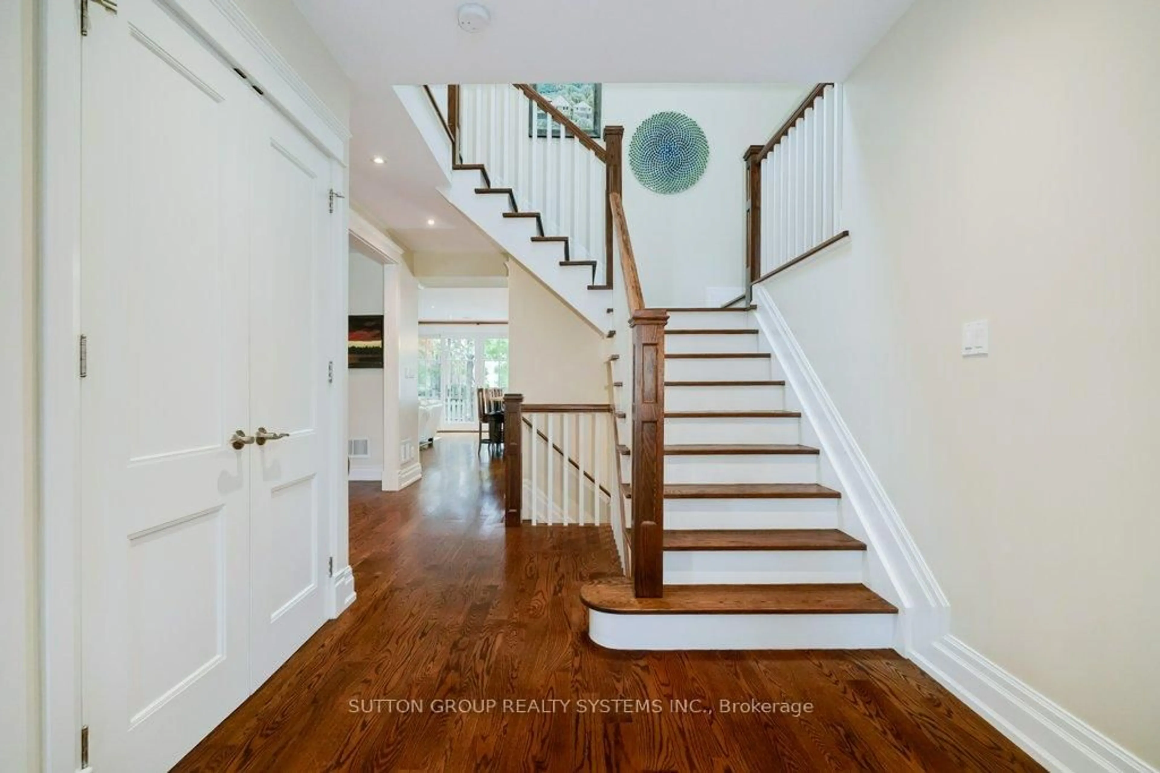 Unknown for 101 Perry Cres, Toronto Ontario M9A 1K4