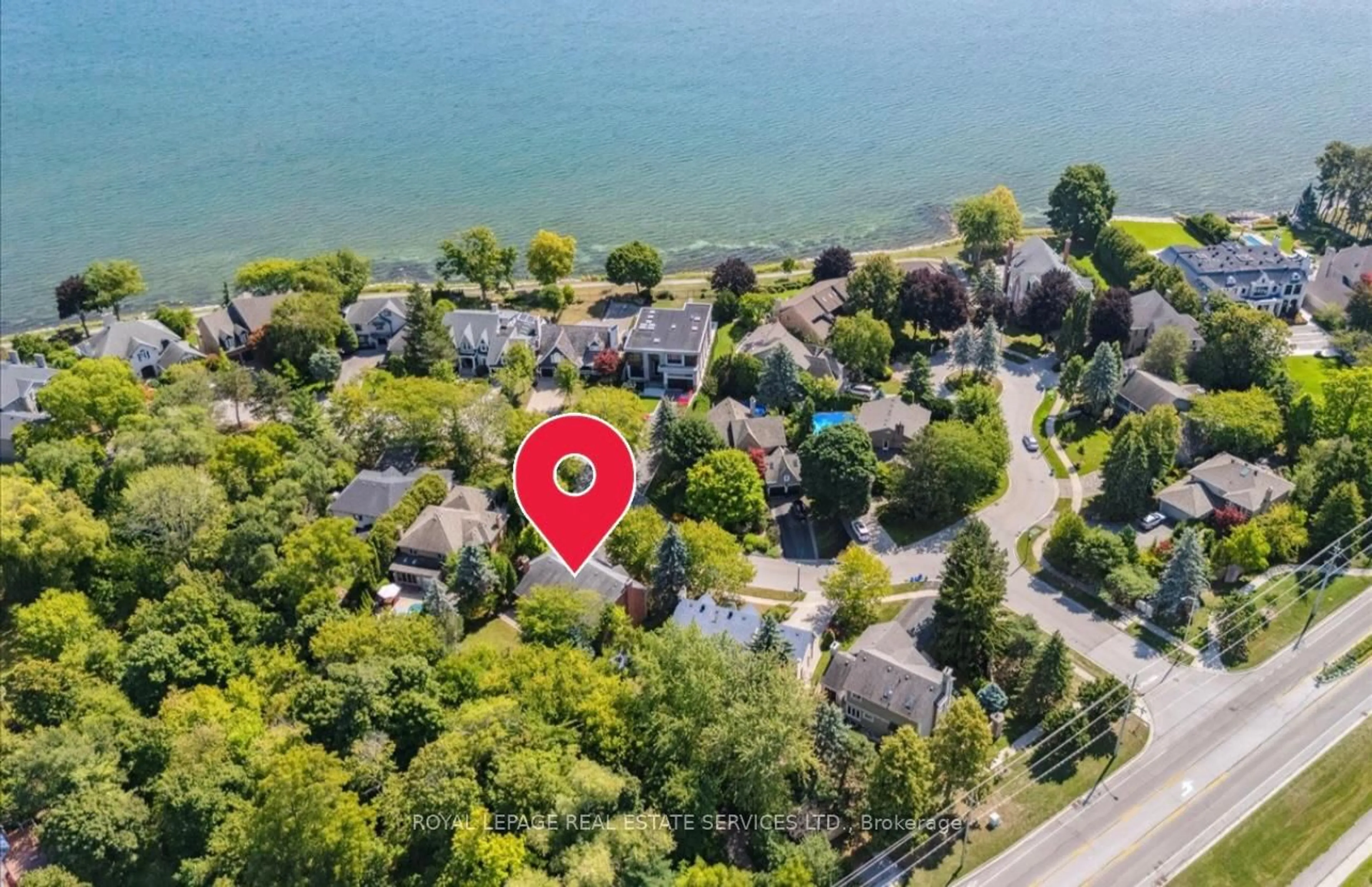 A pic from outside/outdoor area/front of a property/back of a property/a pic from drone, water/lake/river/ocean view for 3267 Shelburne Pl, Oakville Ontario L6L 5V8