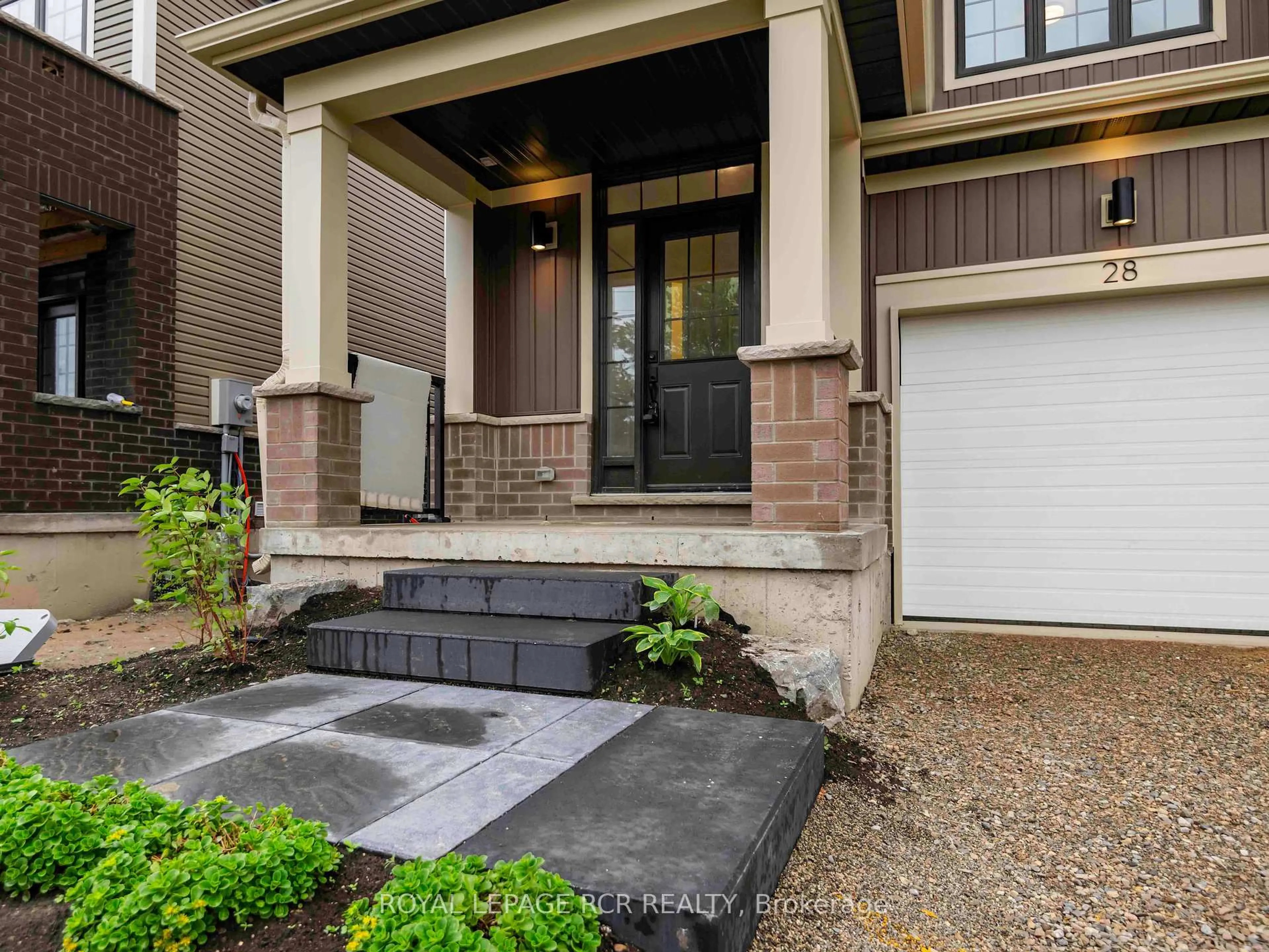 Unknown for 690 Broadway #28, Orangeville Ontario L9W 5C8