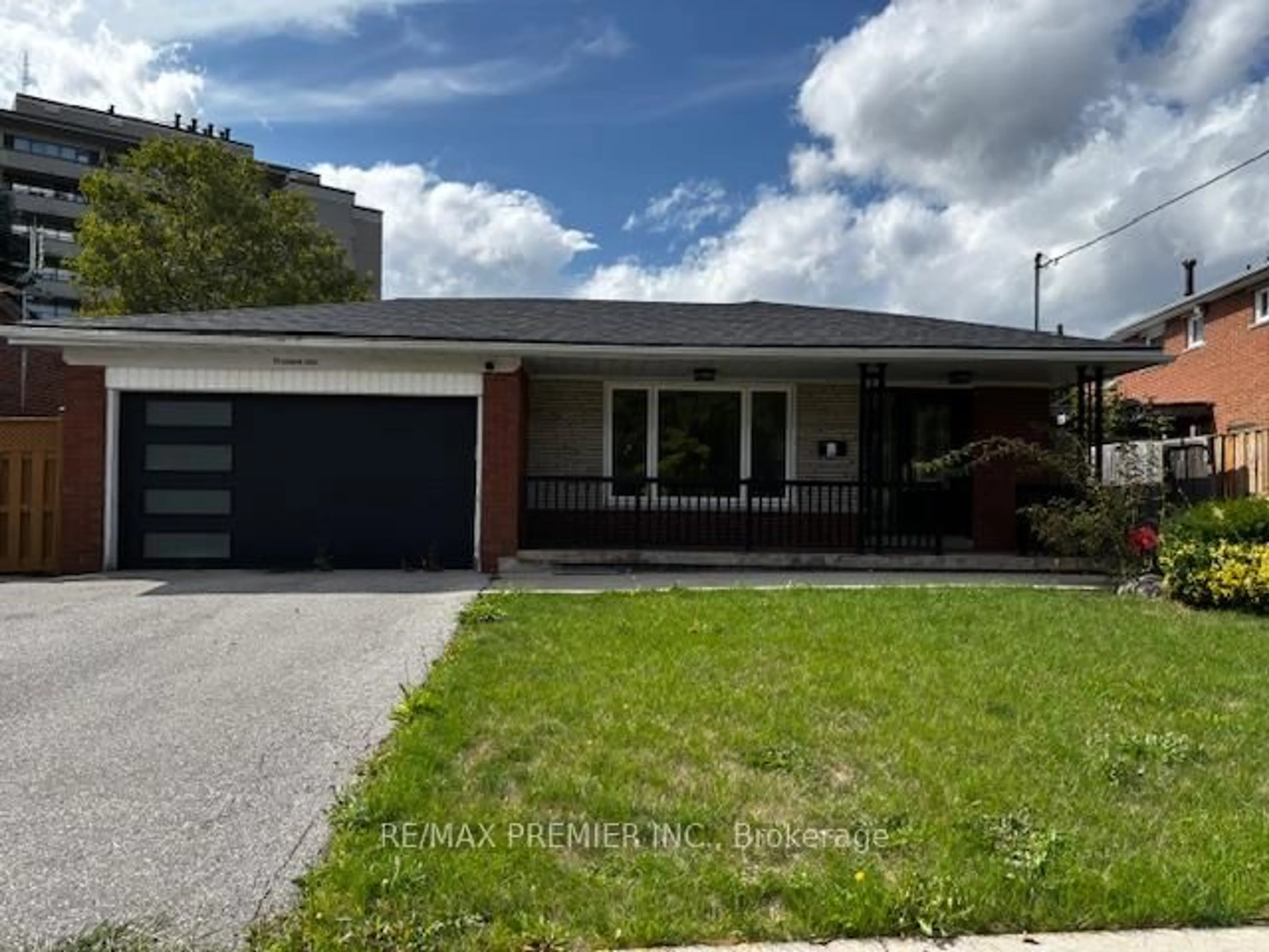 Unknown for 14 Madron Cres, Toronto Ontario M3J 1H9