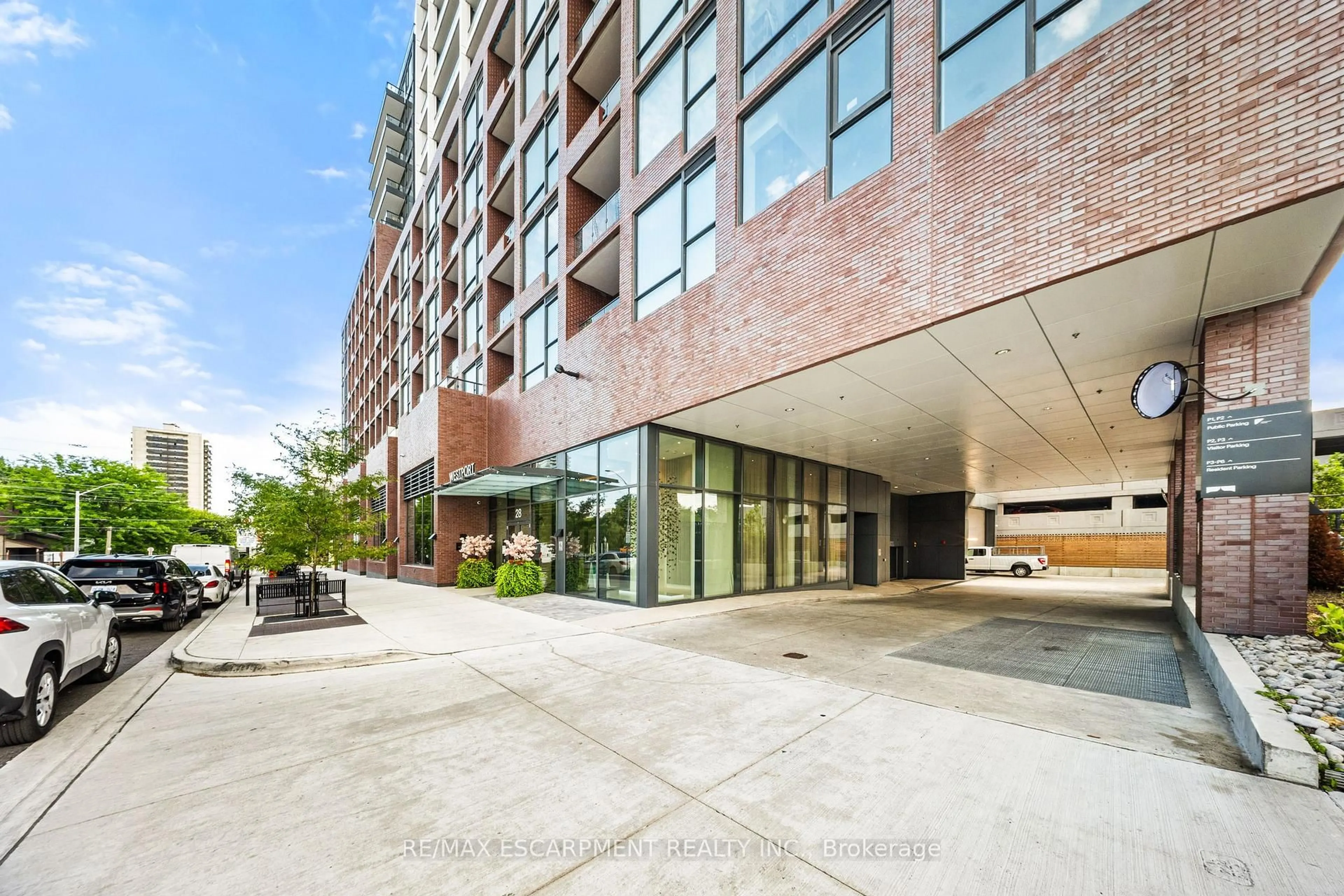 Unknown for 28 Ann St #801, Mississauga Ontario L9G 3G1
