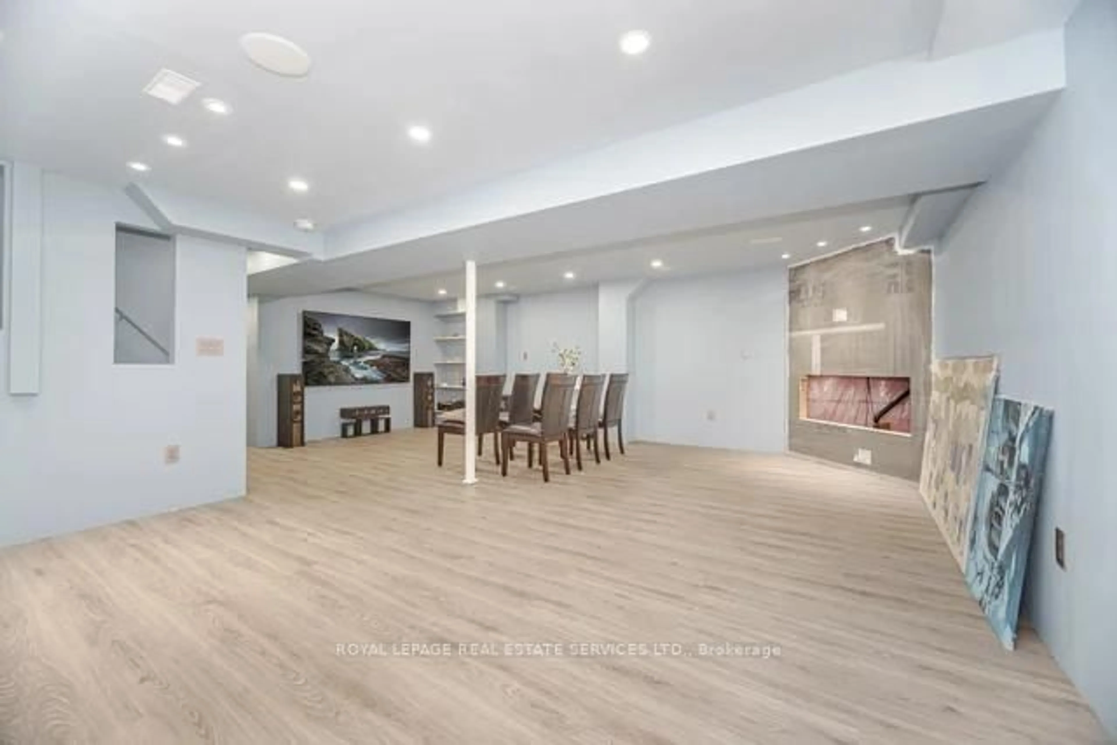 Unknown for 133 Hatt Crt, Milton Ontario L9E 1G7