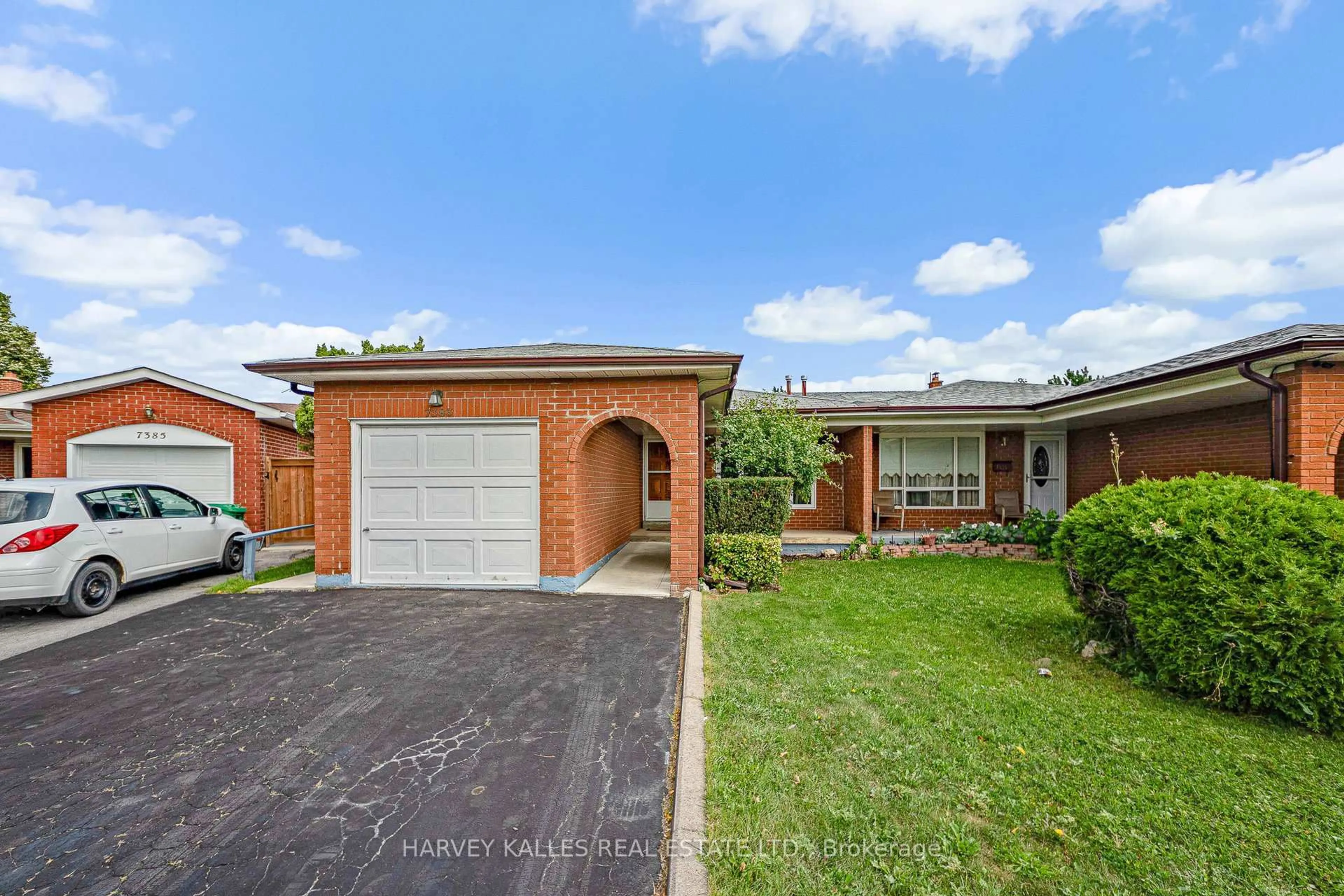 Home with brick exterior material, street for 7383 Sigsbee Dr, Mississauga Ontario L4T 3S5
