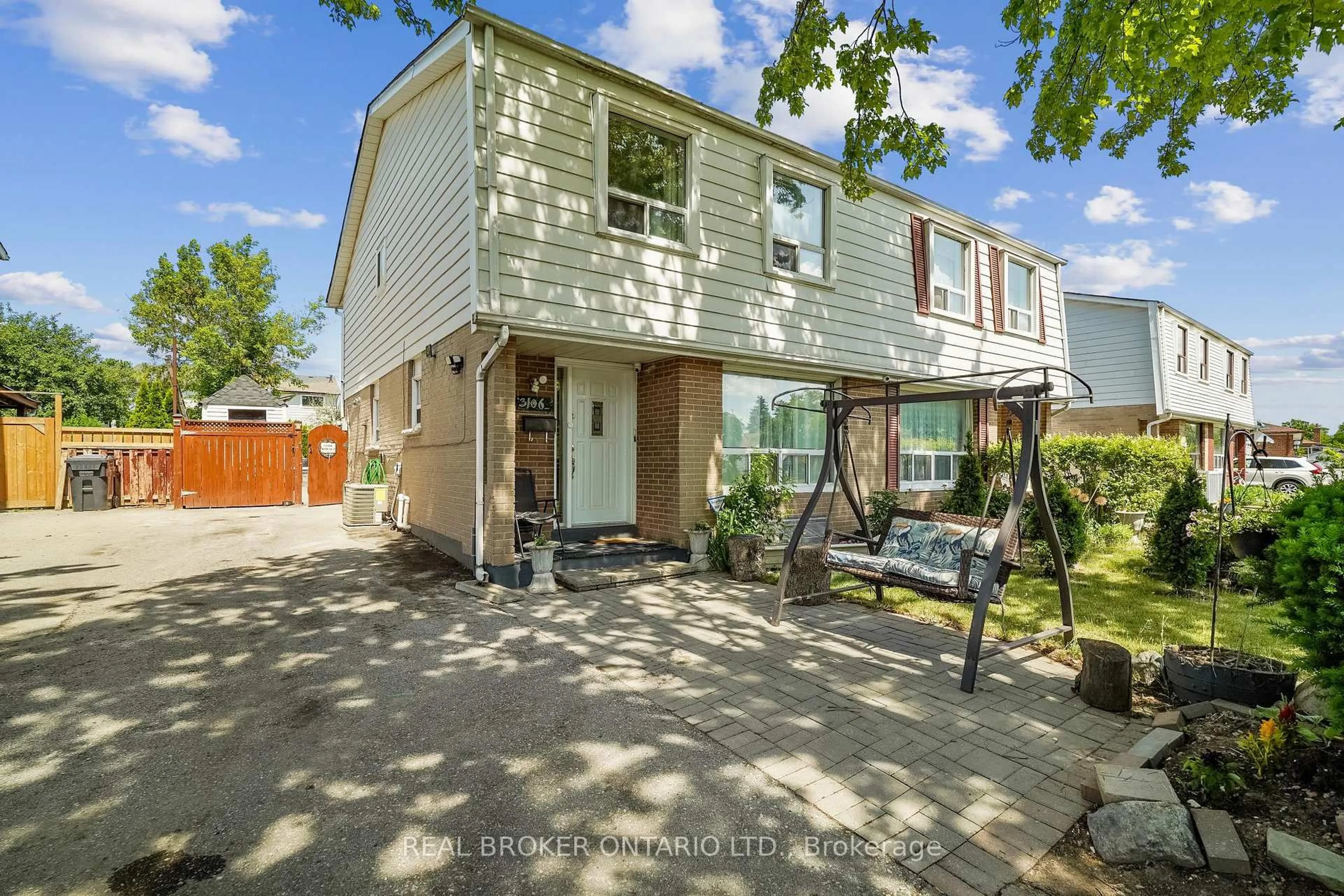 Unknown for 3106 Redbank Cres, Mississauga Ontario L4T 1V1