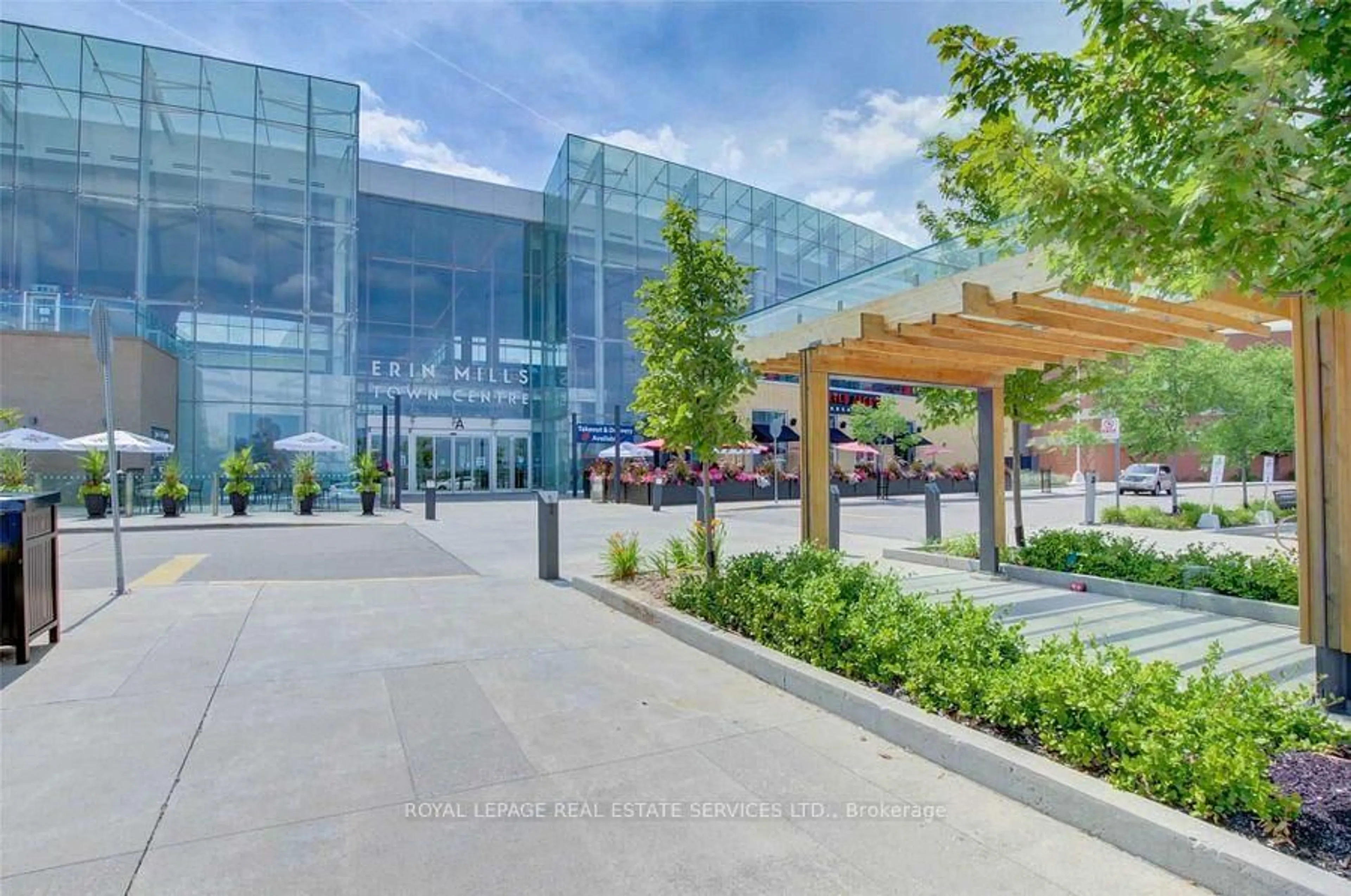 Unknown for 2560 Eglinton Ave #1008, Mississauga Ontario L5M 0Y3