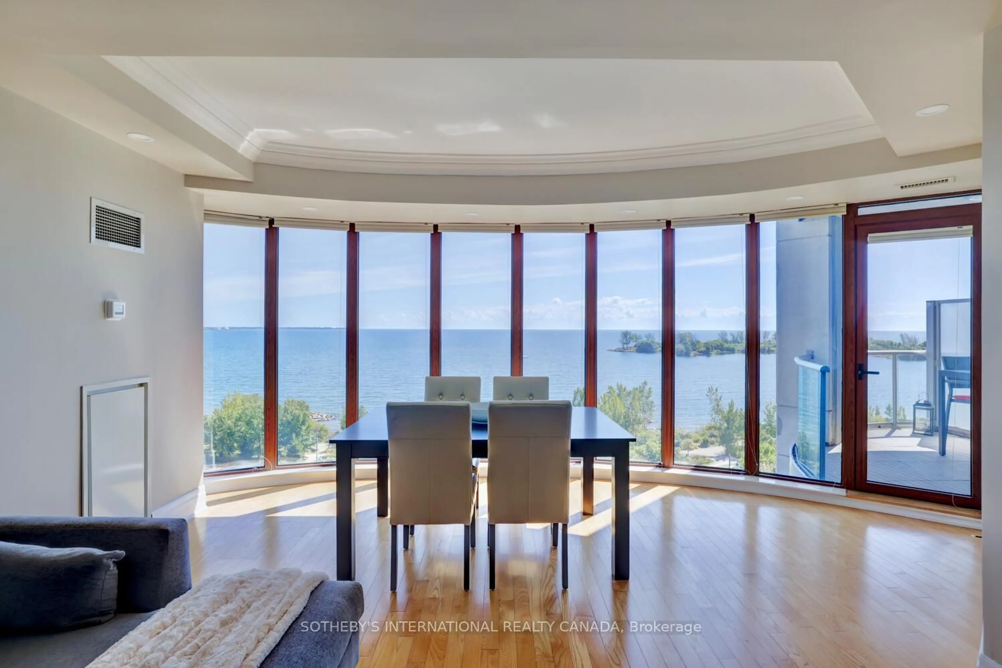 Dining room, unknown for 2095 Lake Shore Blvd #818, Toronto Ontario M8V 4G4