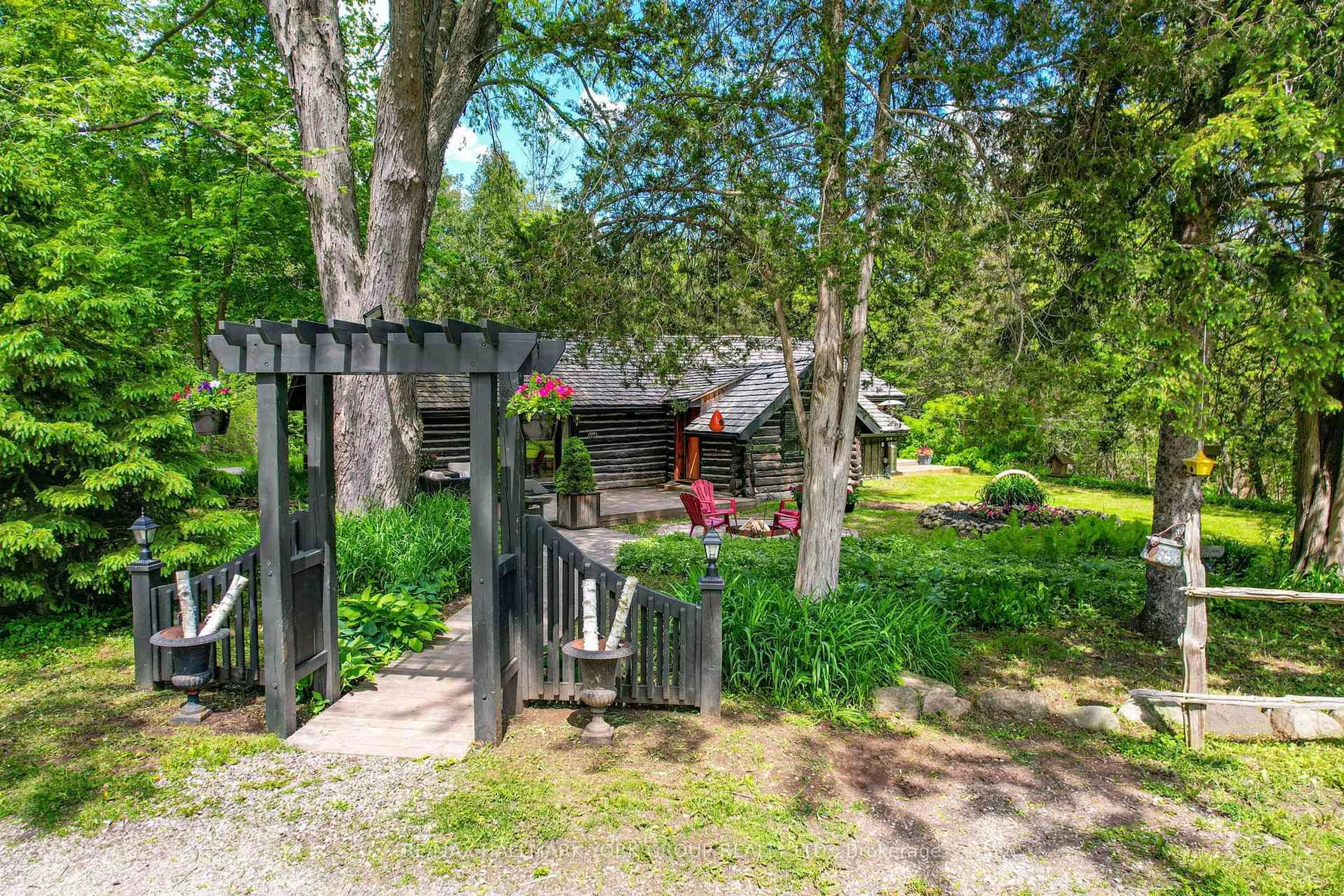 Patio, forest/trees view for 16590 Hurontario St, Caledon Ontario L7K 1W3