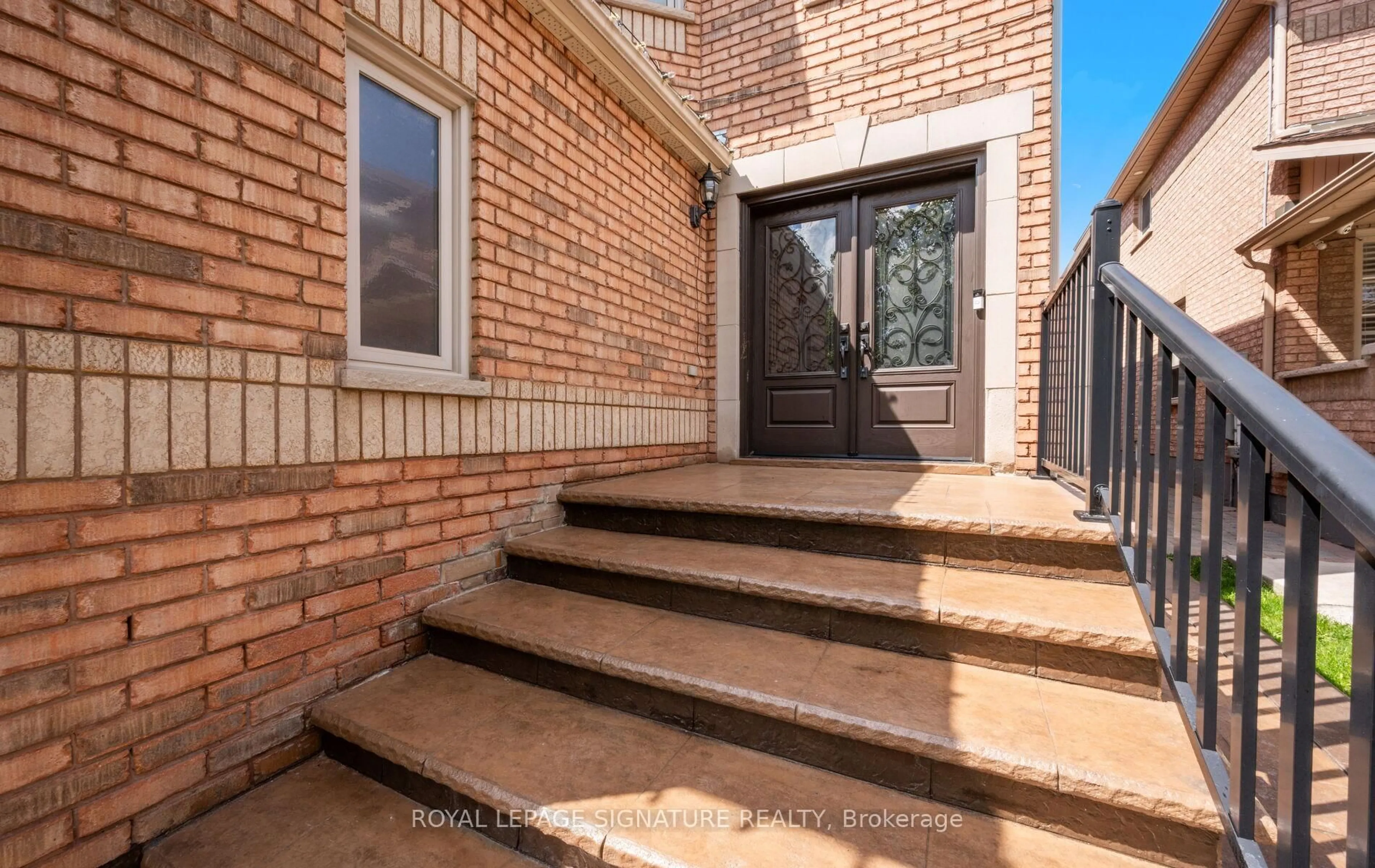 Home with brick exterior material, street for 53 National Cres, Brampton Ontario L7A 1J2