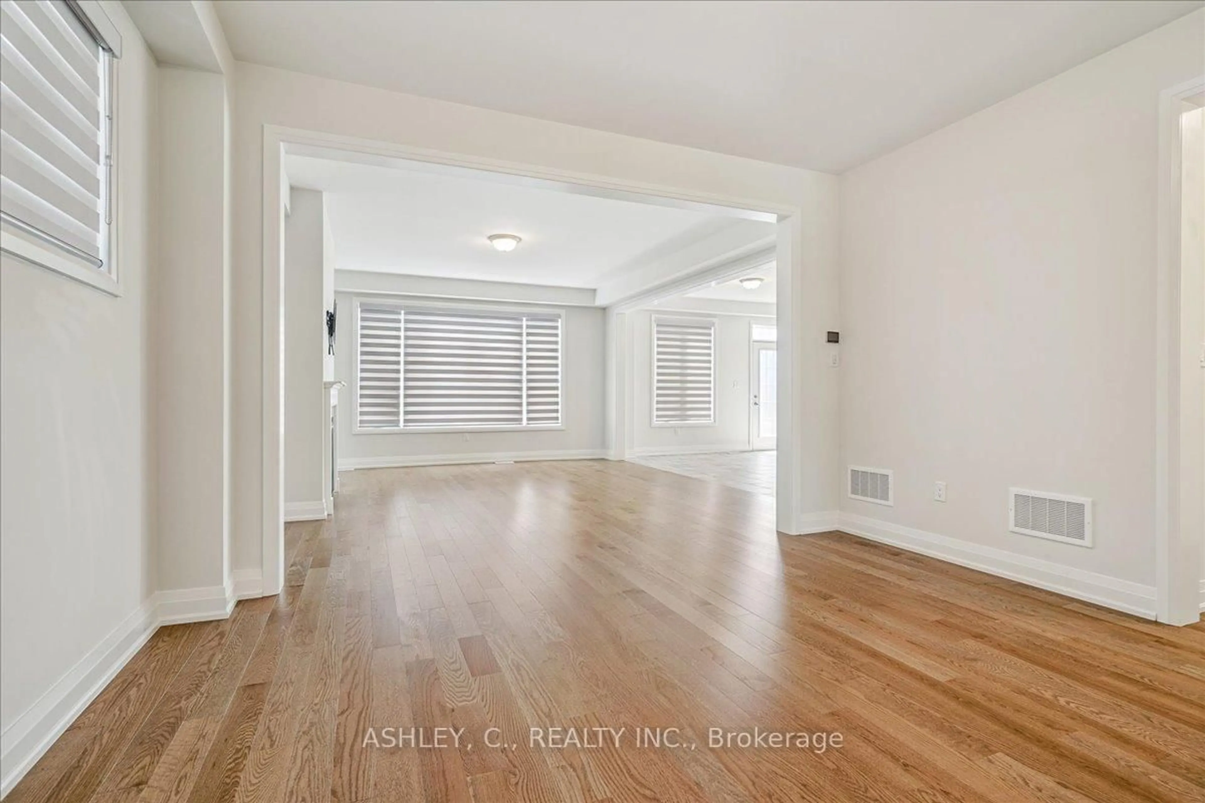 A pic of a room for 29 Gladmary Dr, Brampton Ontario L6Y 6K9