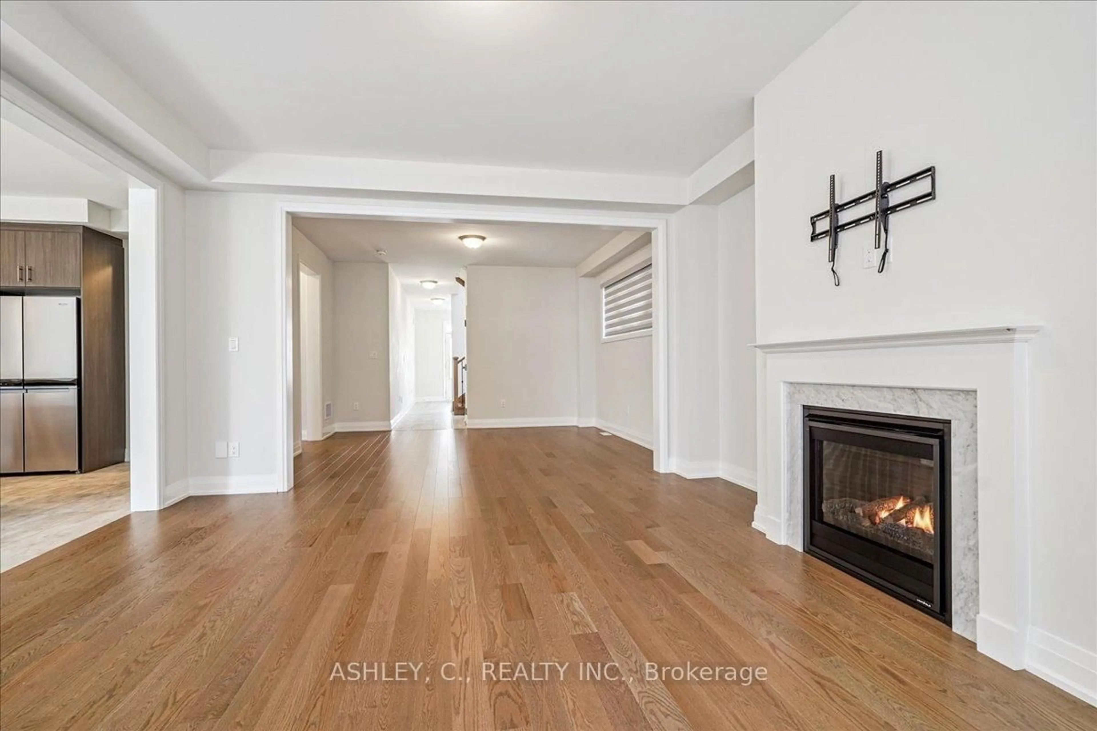 A pic of a room for 29 Gladmary Dr, Brampton Ontario L6Y 6K9