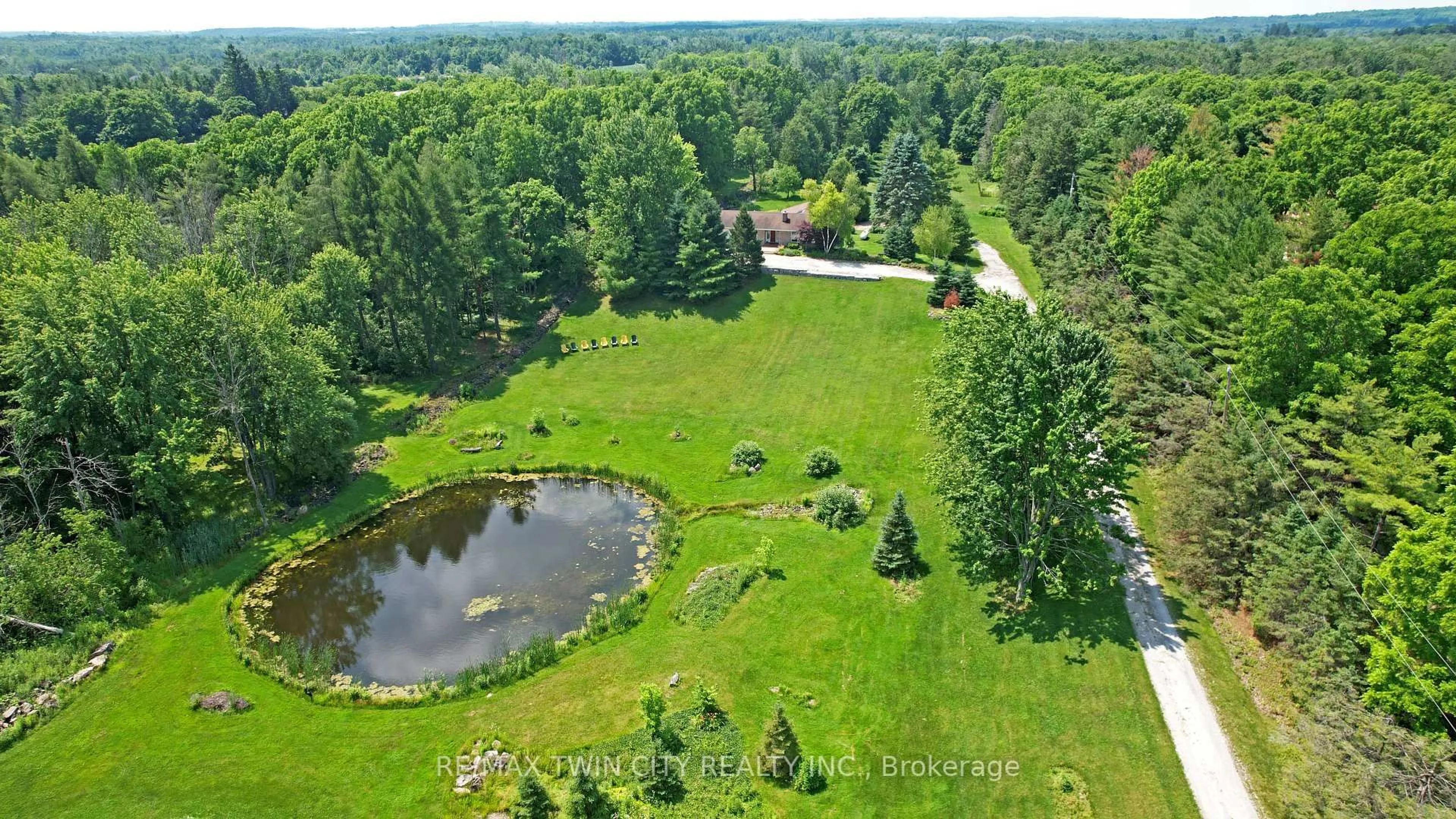 A pic from outside/outdoor area/front of a property/back of a property/a pic from drone, water/lake/river/ocean view for 10566 SECOND Line, Milton Ontario L0P 1B0