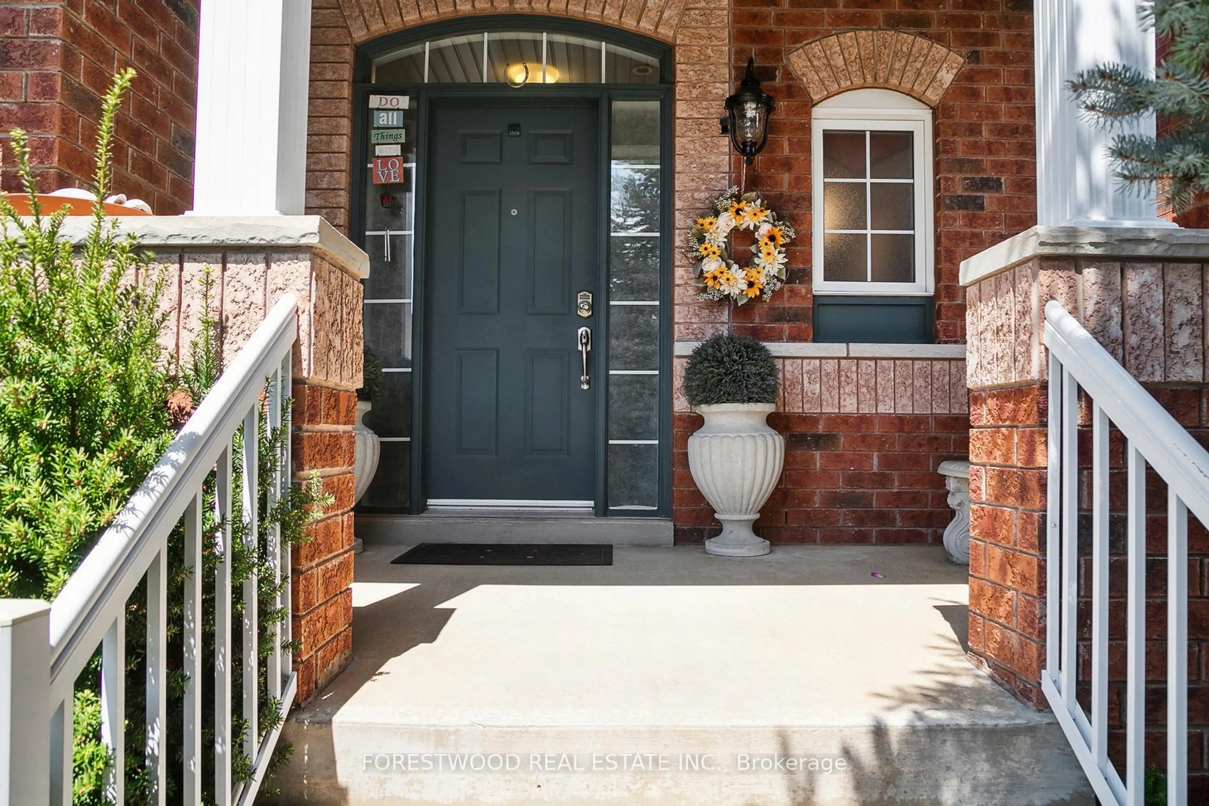 Home with brick exterior material, street for 6829 Golden Hills Way, Mississauga Ontario L5W 1P3