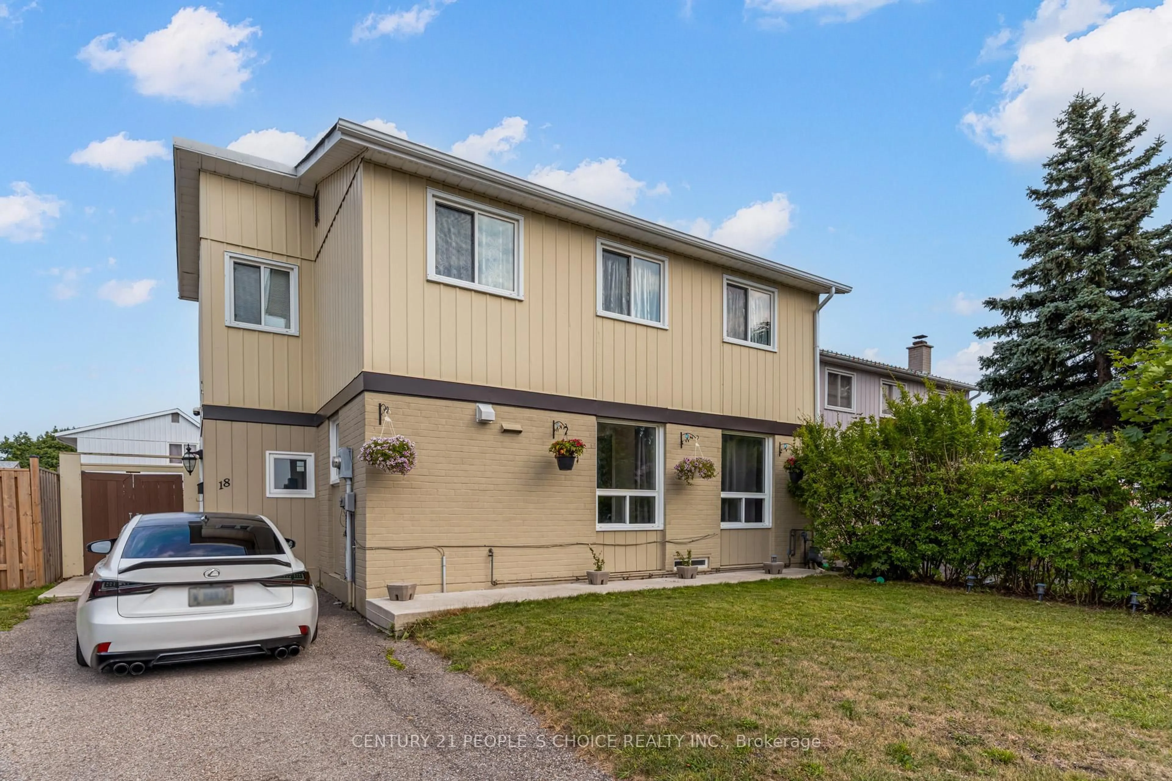 Unknown for 18 Hernon Crt, Brampton Ontario L6S 2B9