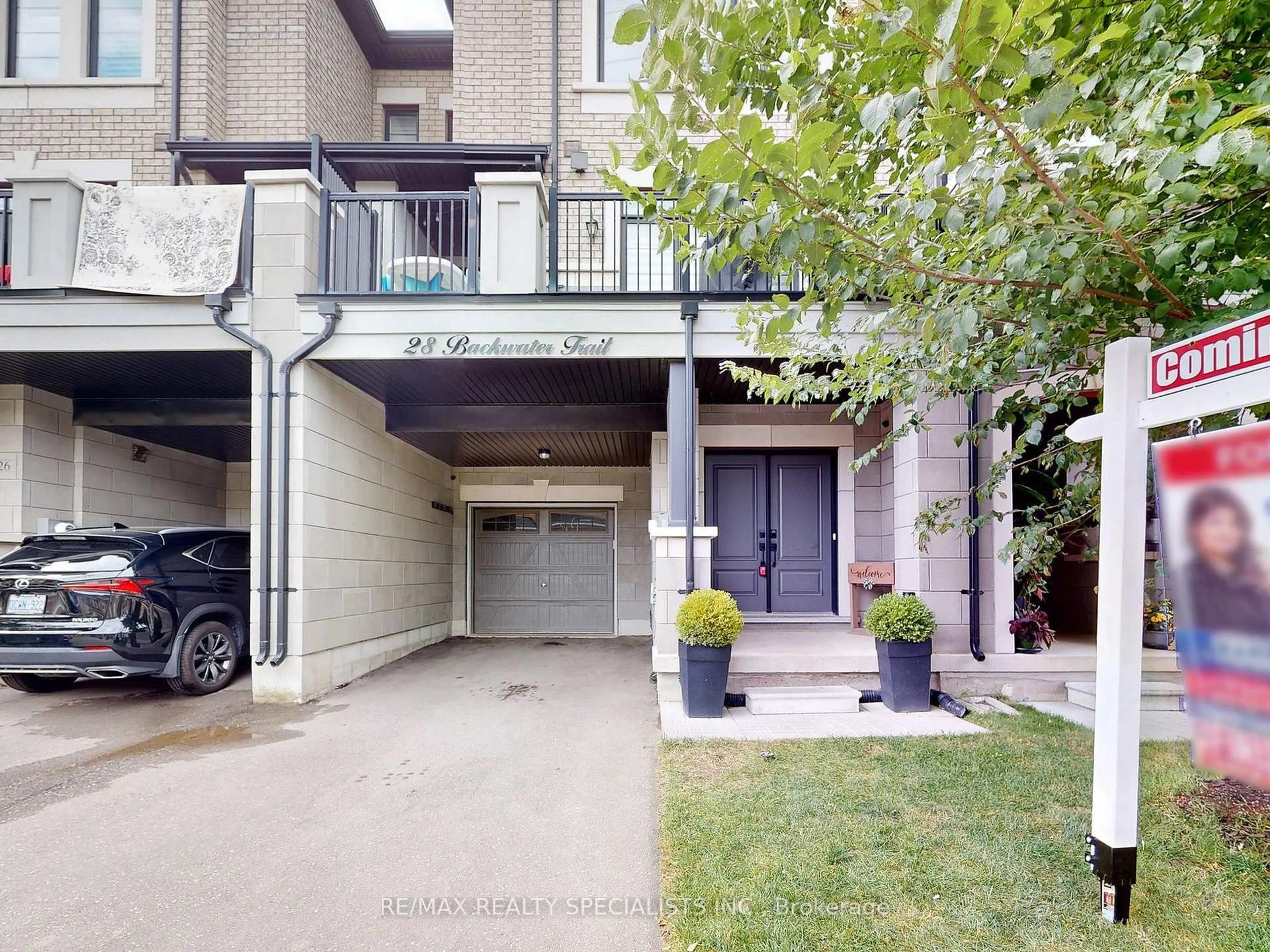 Unknown for 28 Backwater Tr, Brampton Ontario L7C 0Y8