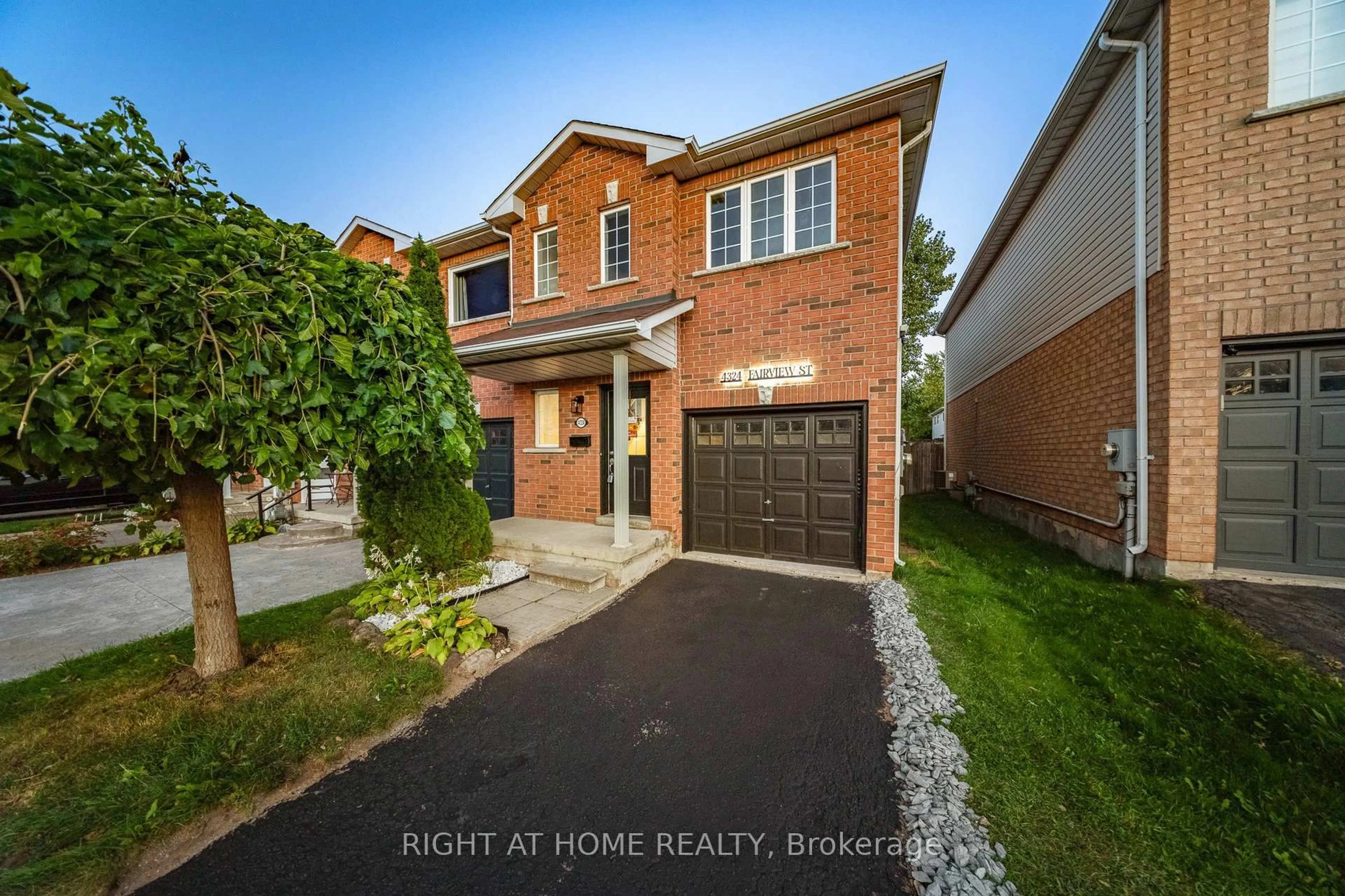 Home with brick exterior material, street for 4324 Fairview St, Burlington Ontario L7L 7A2