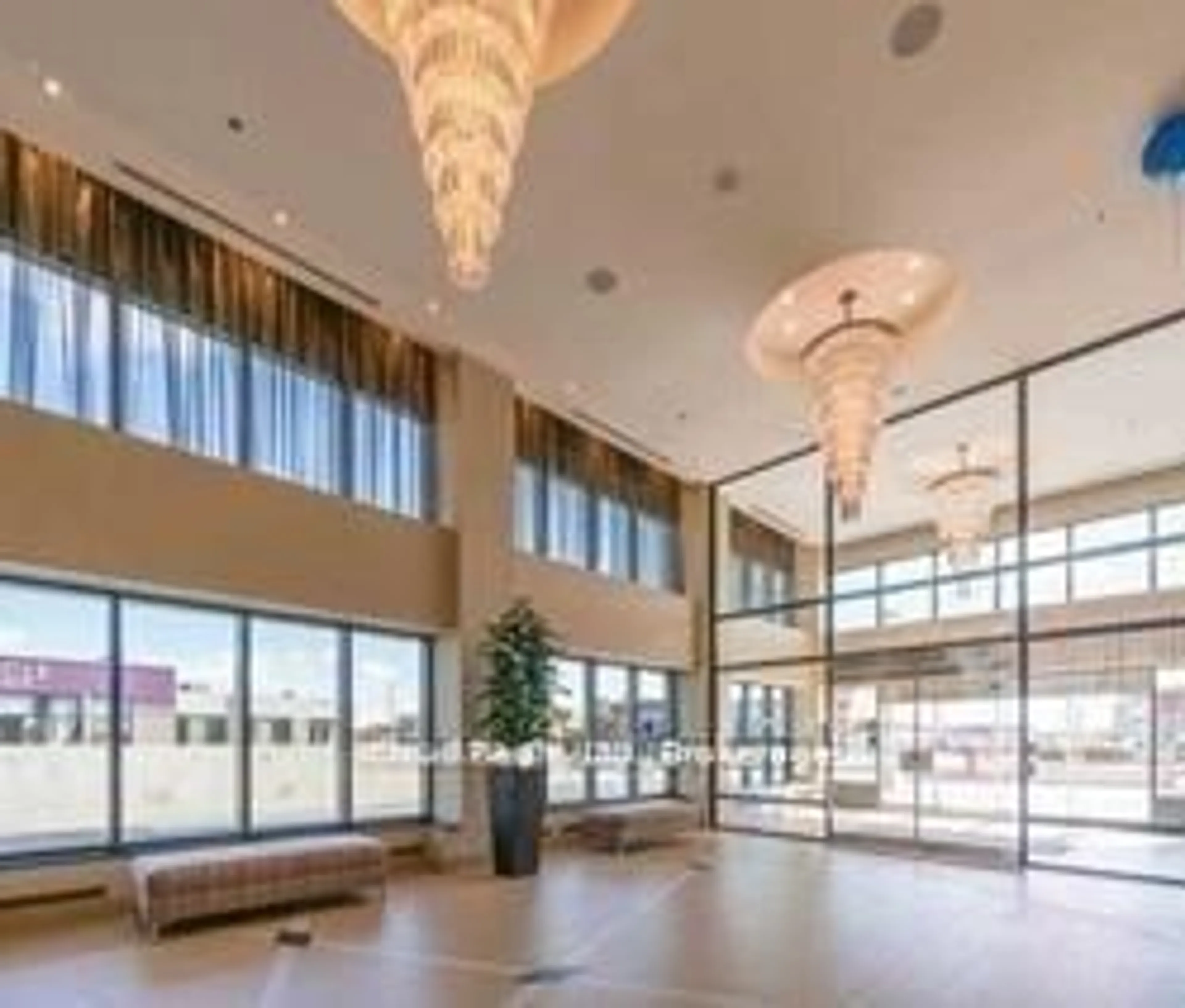 Indoor foyer for 3985 Grand Park Dr #2108, Mississauga Ontario L5B 0H8