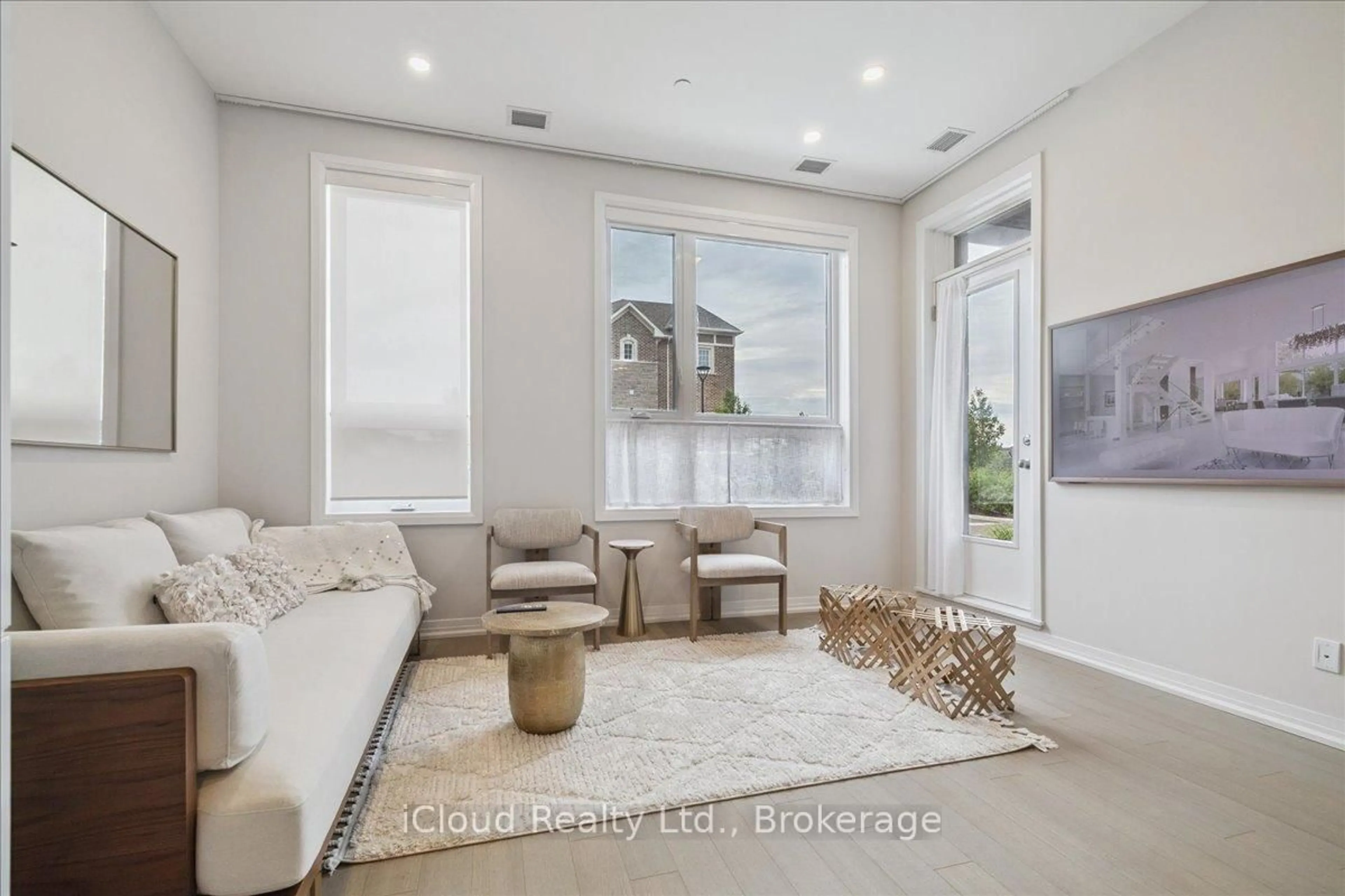 Living room with furniture, unknown for 3285 Carding Mill Tr #101, Oakville Ontario L6M 5P8