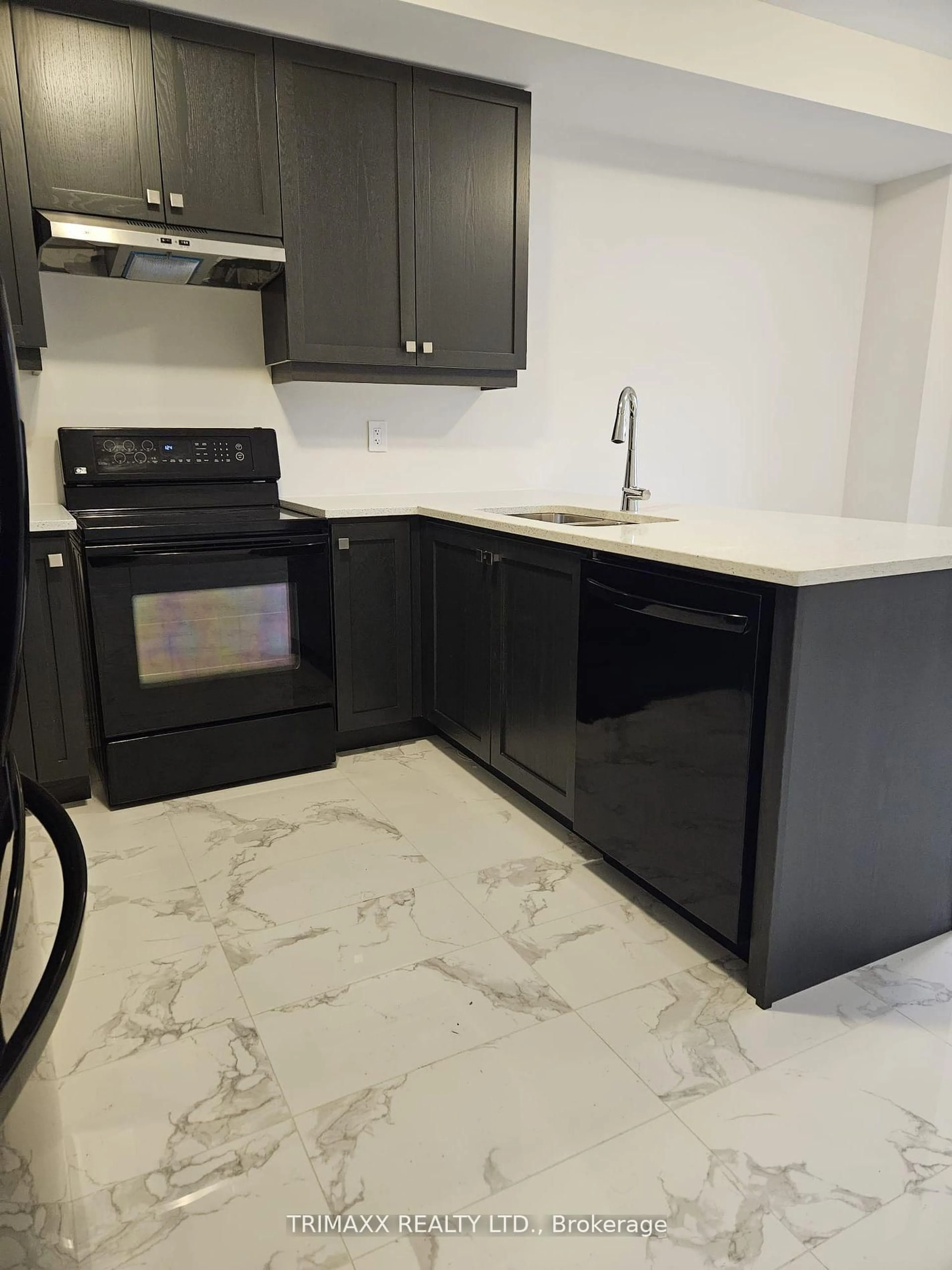 Standard kitchen, unknown for 389 Inspire Blvd, Brampton Ontario L6R 4E4