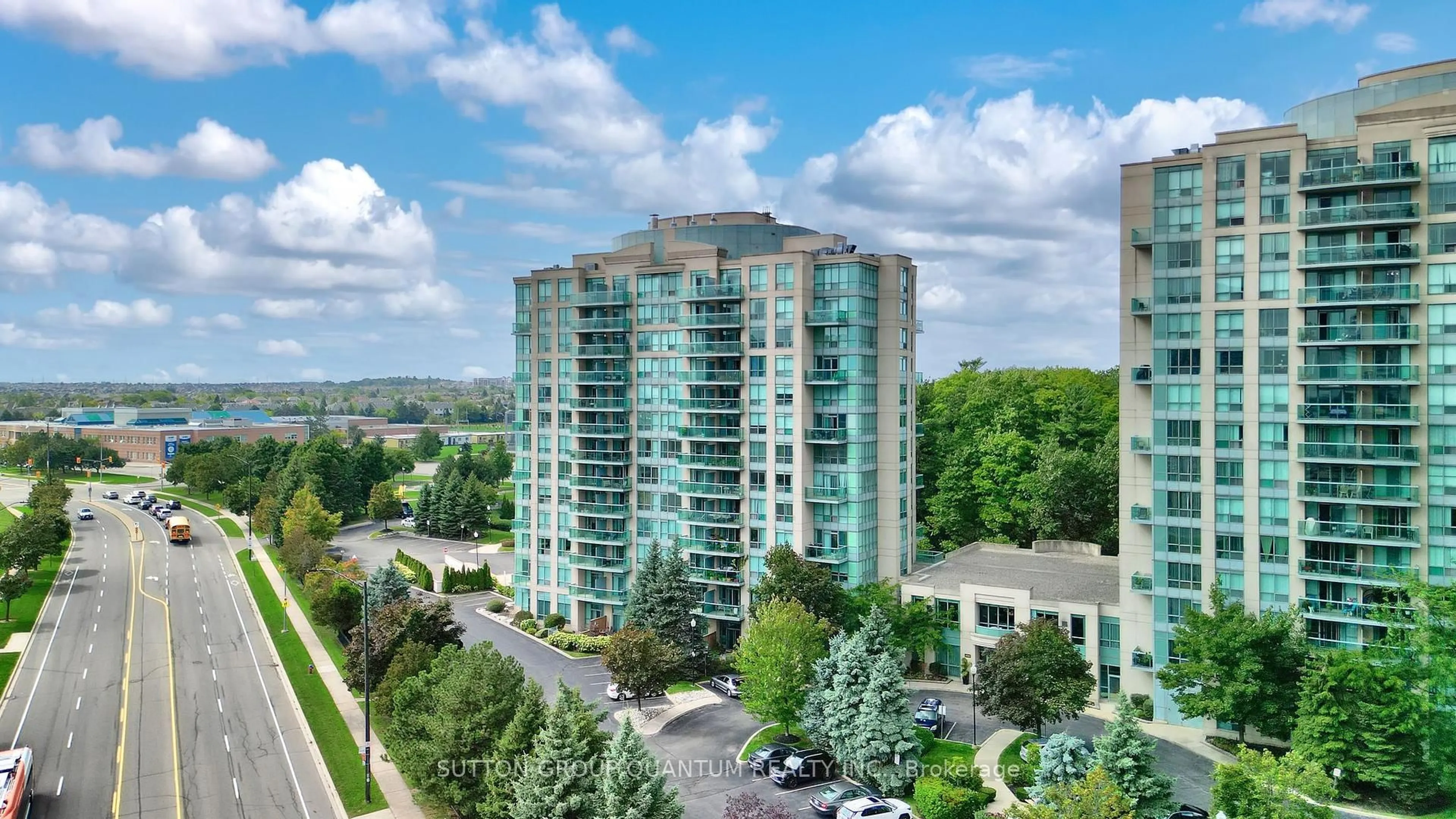 A pic from outside/outdoor area/front of a property/back of a property/a pic from drone, city buildings view from balcony for 2585 Erin Centre Blvd. Blvd #703, Mississauga Ontario L5M 6Z7