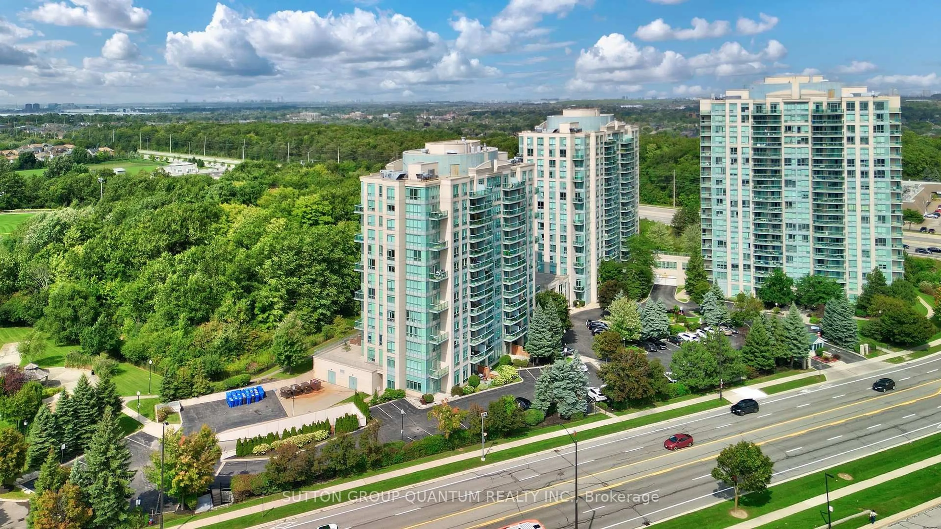 A pic from outside/outdoor area/front of a property/back of a property/a pic from drone, city buildings view from balcony for 2585 Erin Centre Blvd. Blvd #703, Mississauga Ontario L5M 6Z7