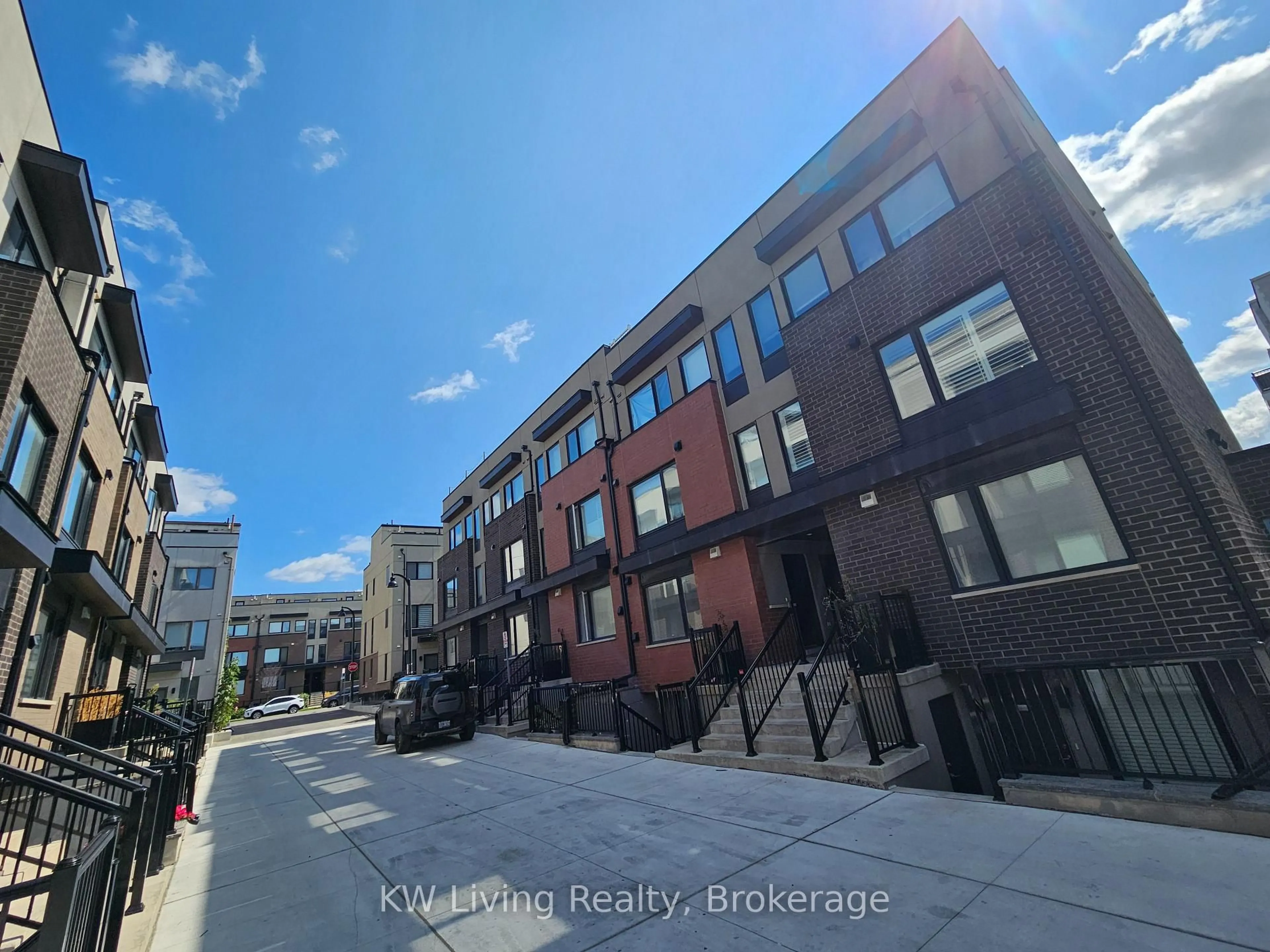 A pic from outside/outdoor area/front of a property/back of a property/a pic from drone, unknown for 142 William Duncan Rd #14, Toronto Ontario M3K 0C1