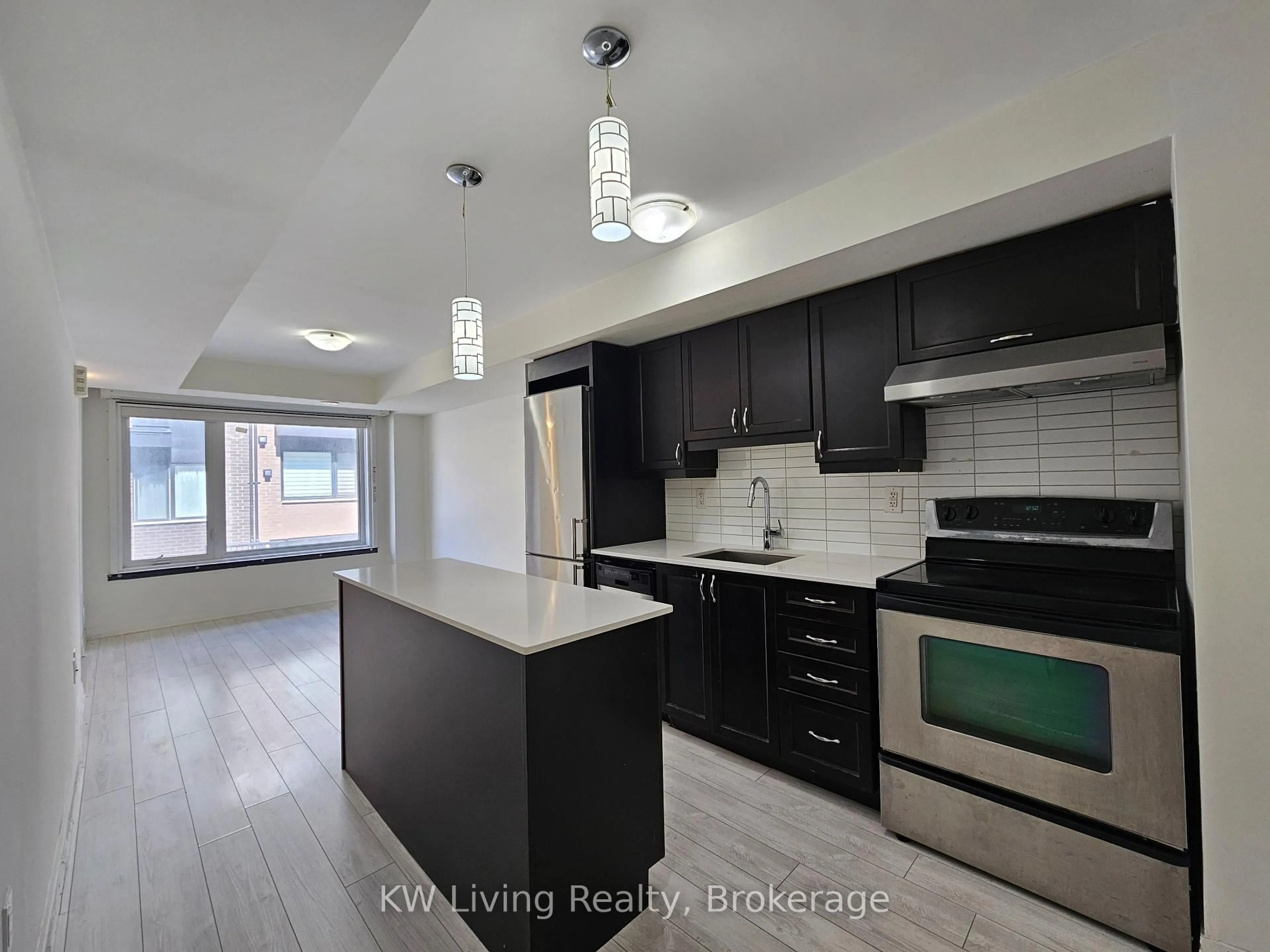 Open concept kitchen, unknown for 142 William Duncan Rd #14, Toronto Ontario M3K 0C1