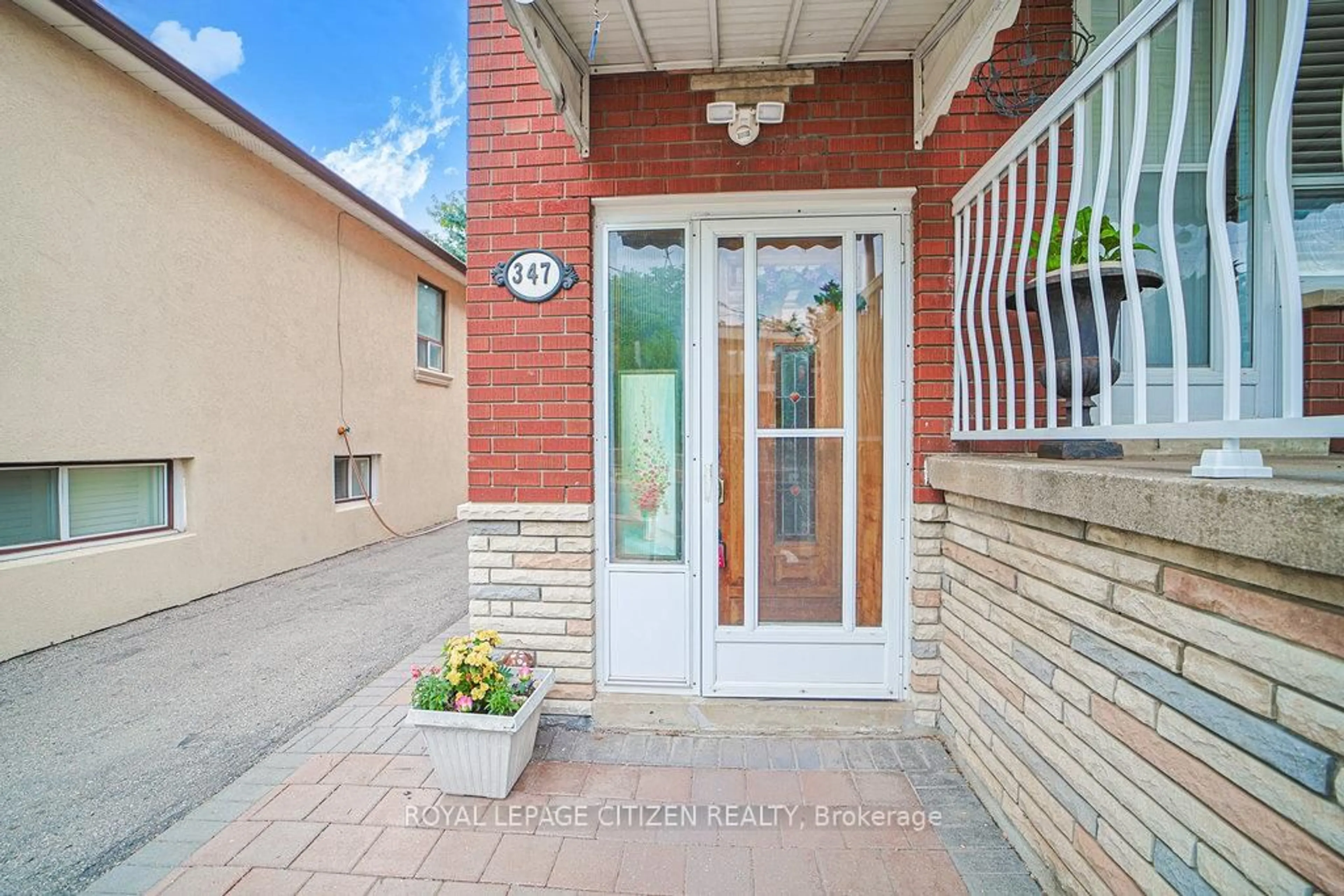 Unknown for 347 Harvie Ave, Toronto Ontario M6E 4L6