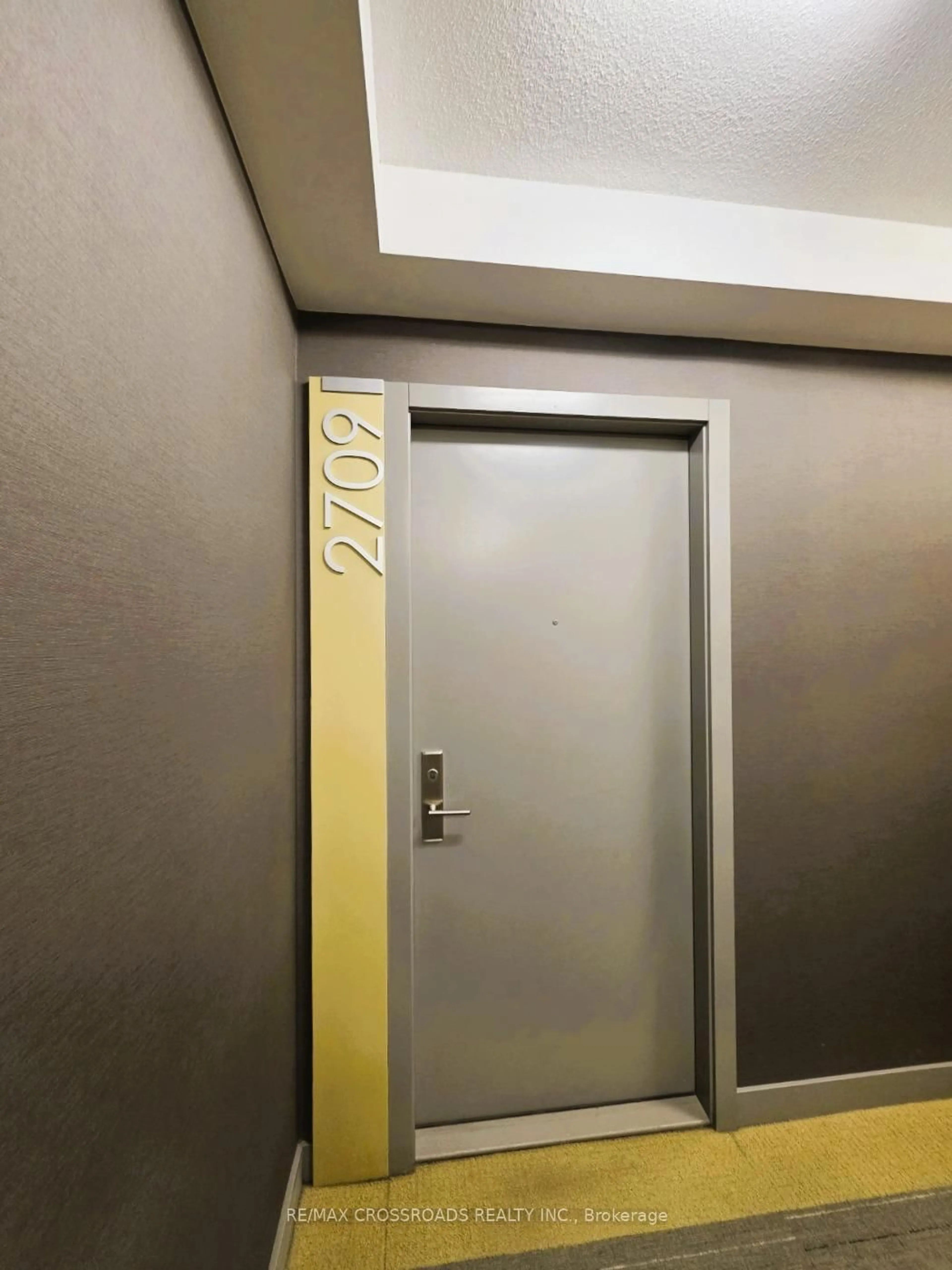 Indoor foyer for 20 Thomas Riley Rd #2709, Toronto Ontario M9B 0C3