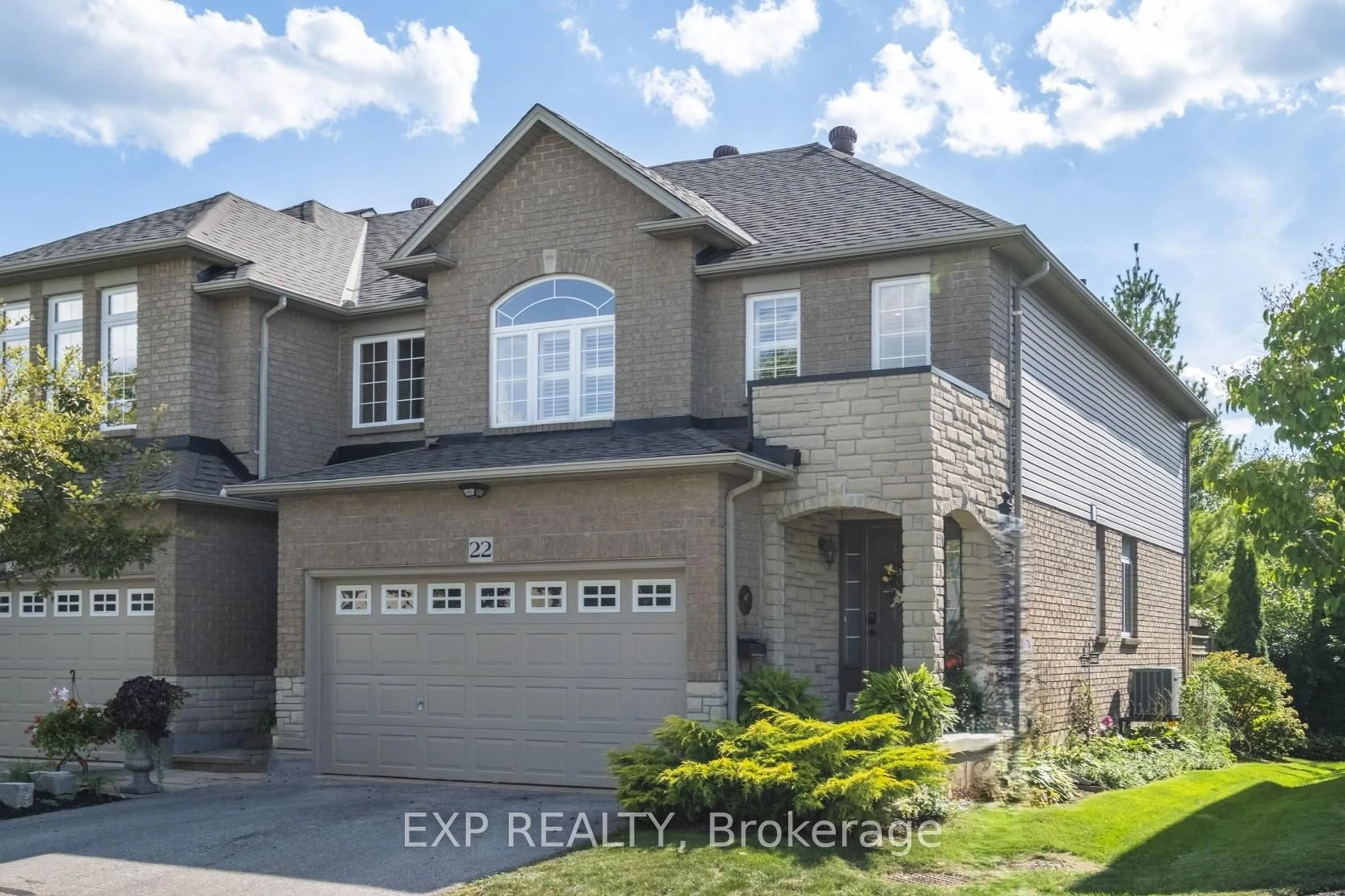 Home with brick exterior material, street for 130 Robert St #22, Milton Ontario L9T 6E3