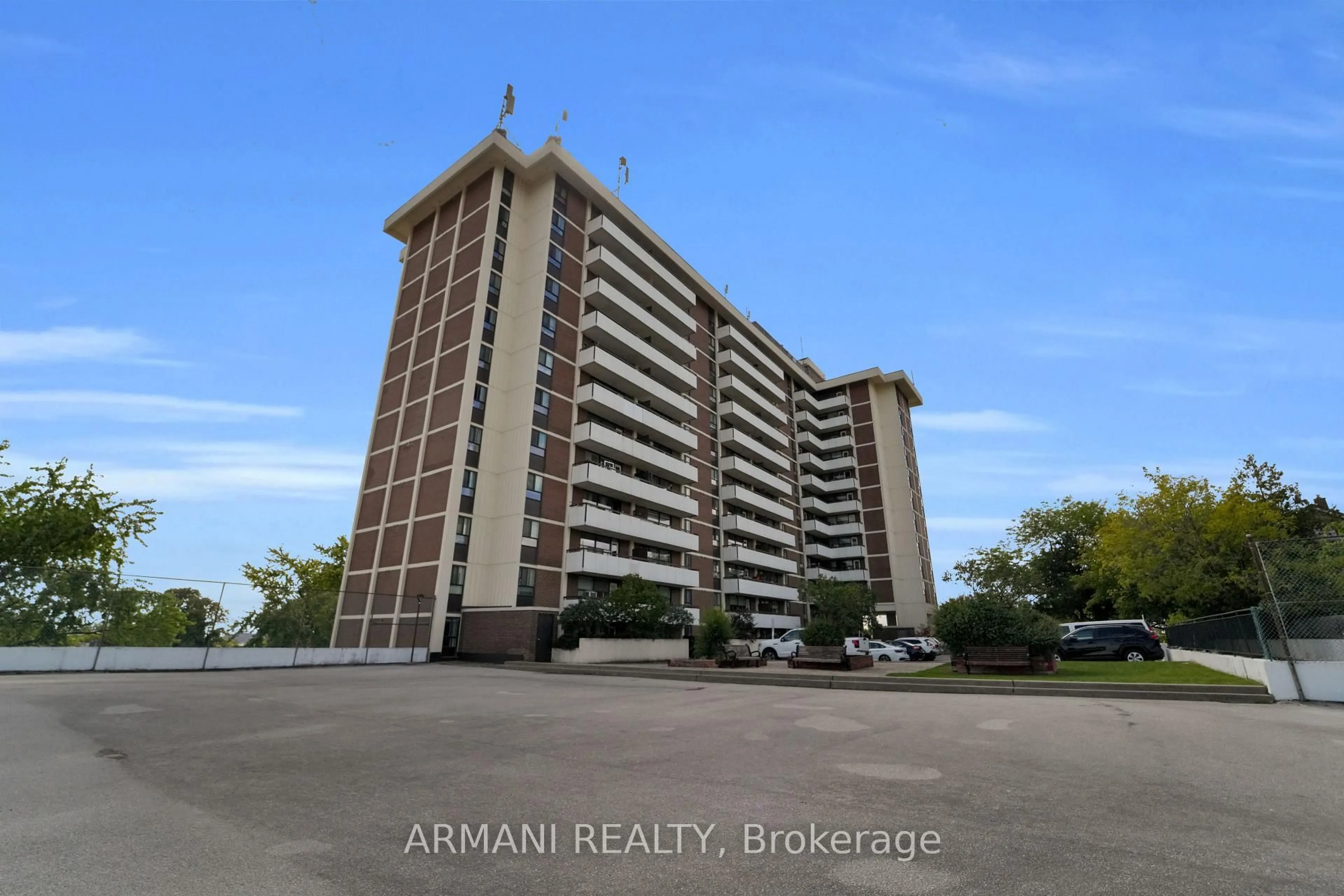 Unknown for 541 Blackthorn Ave #405, Toronto Ontario M6M 5A6