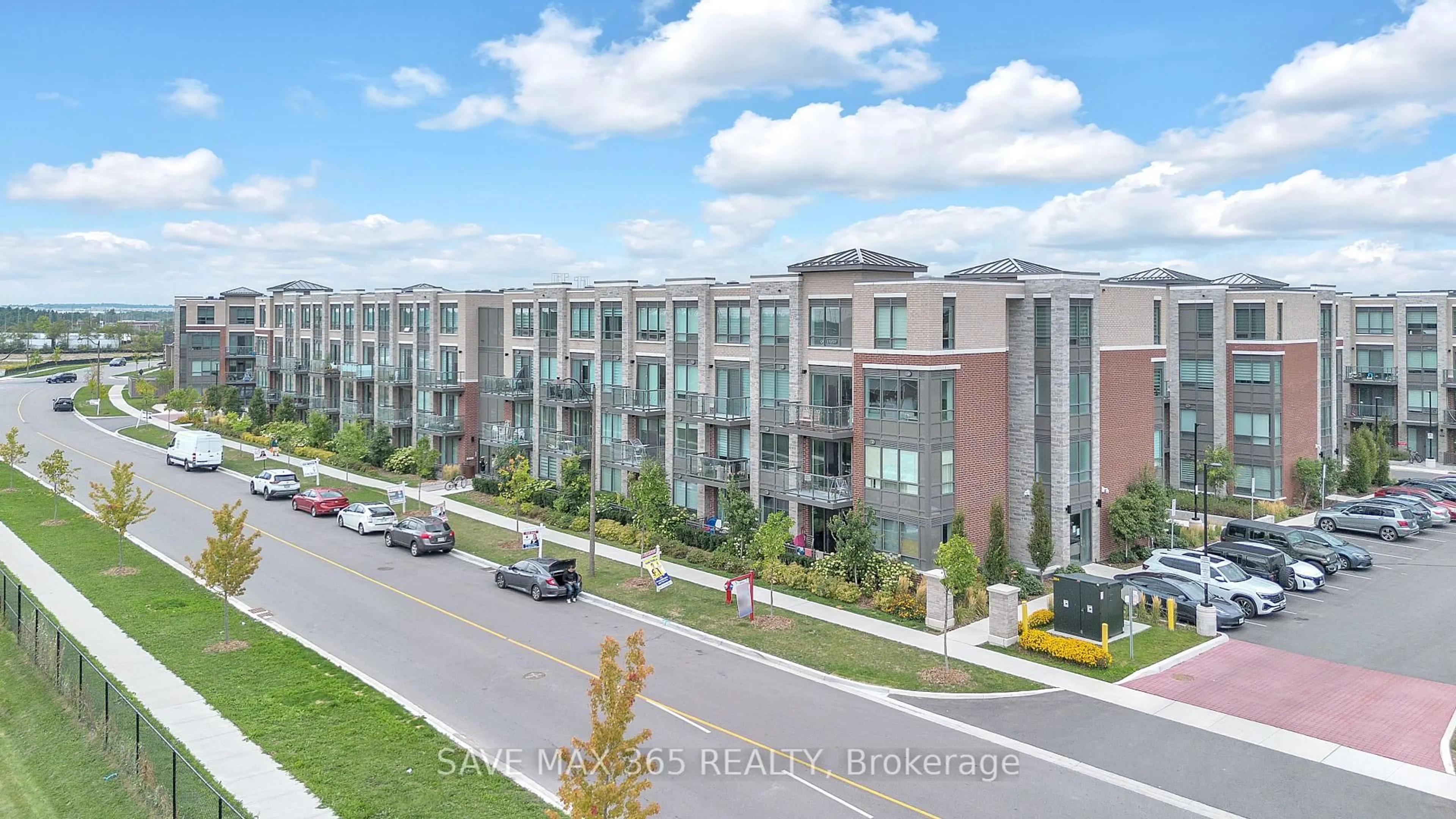 A pic from outside/outdoor area/front of a property/back of a property/a pic from drone, unknown for 95 Attmar Dr #121, Brampton Ontario L6P 0Y6